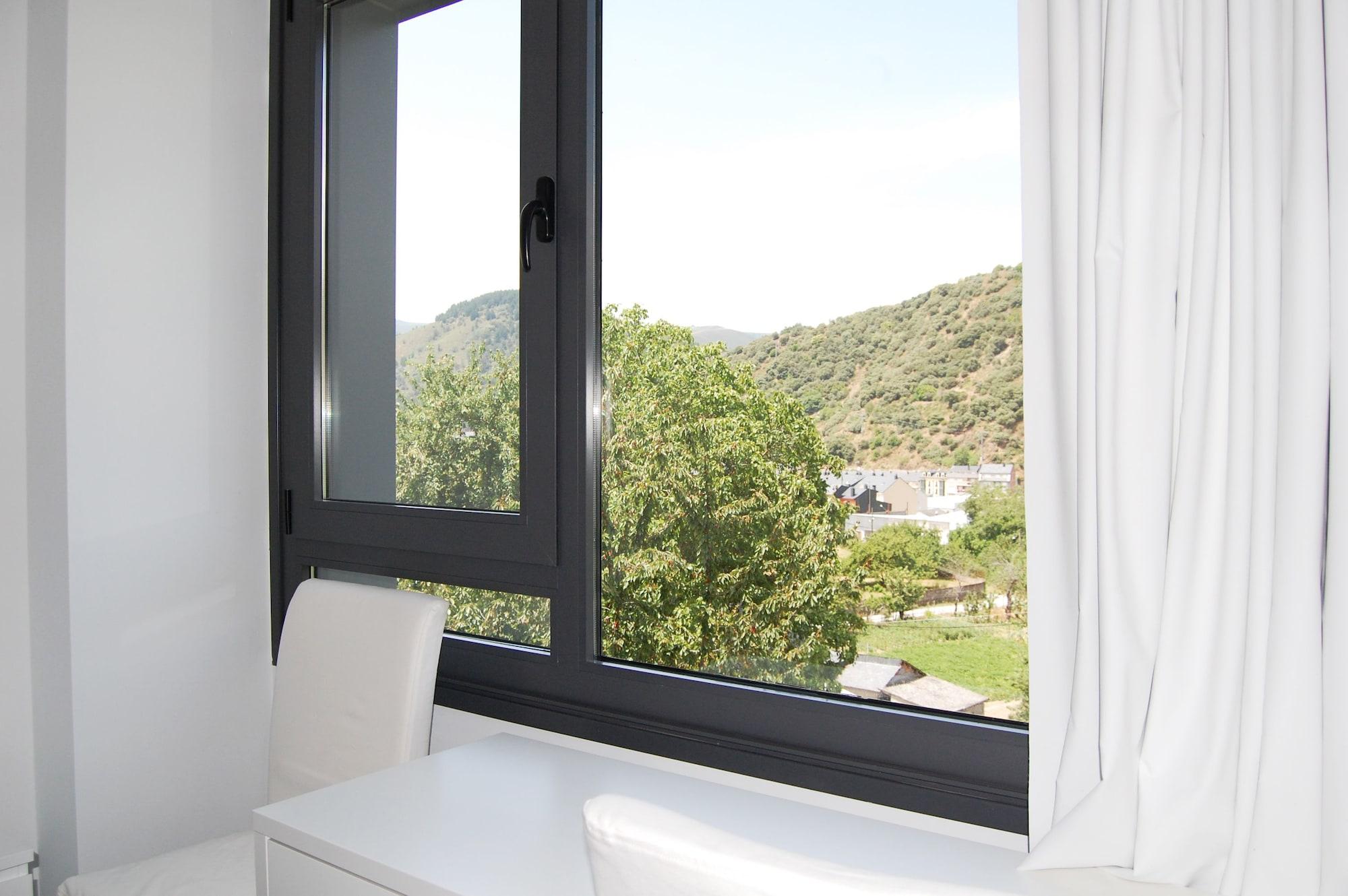 Equipamiento de Habitación Hostal Tres Campanas