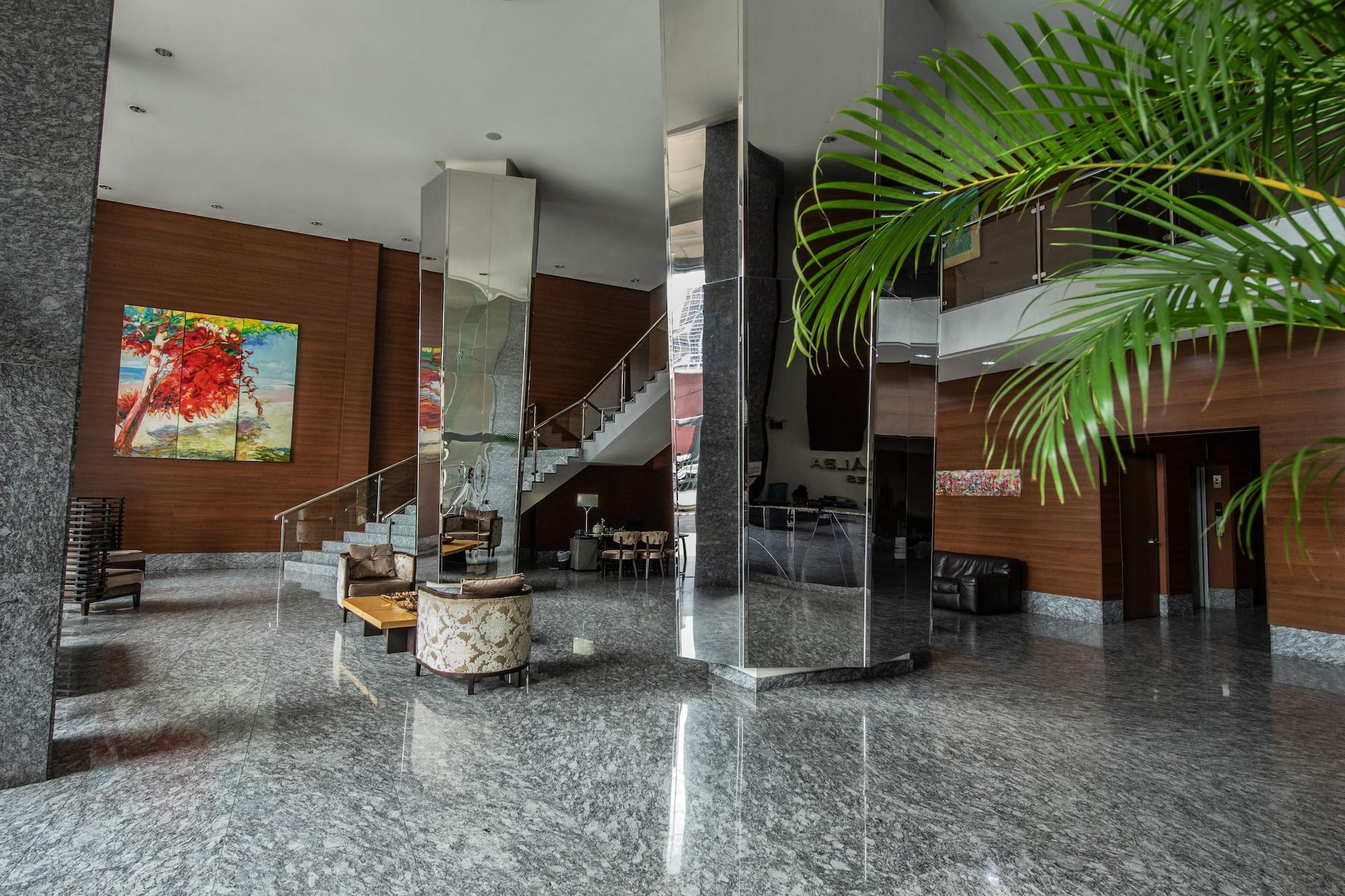 Vista Lobby Torres de Alba Hotel & Suites