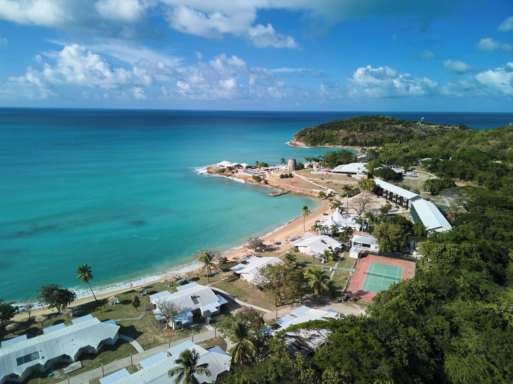 Vista Exterior Hawksbill Resort Antigua