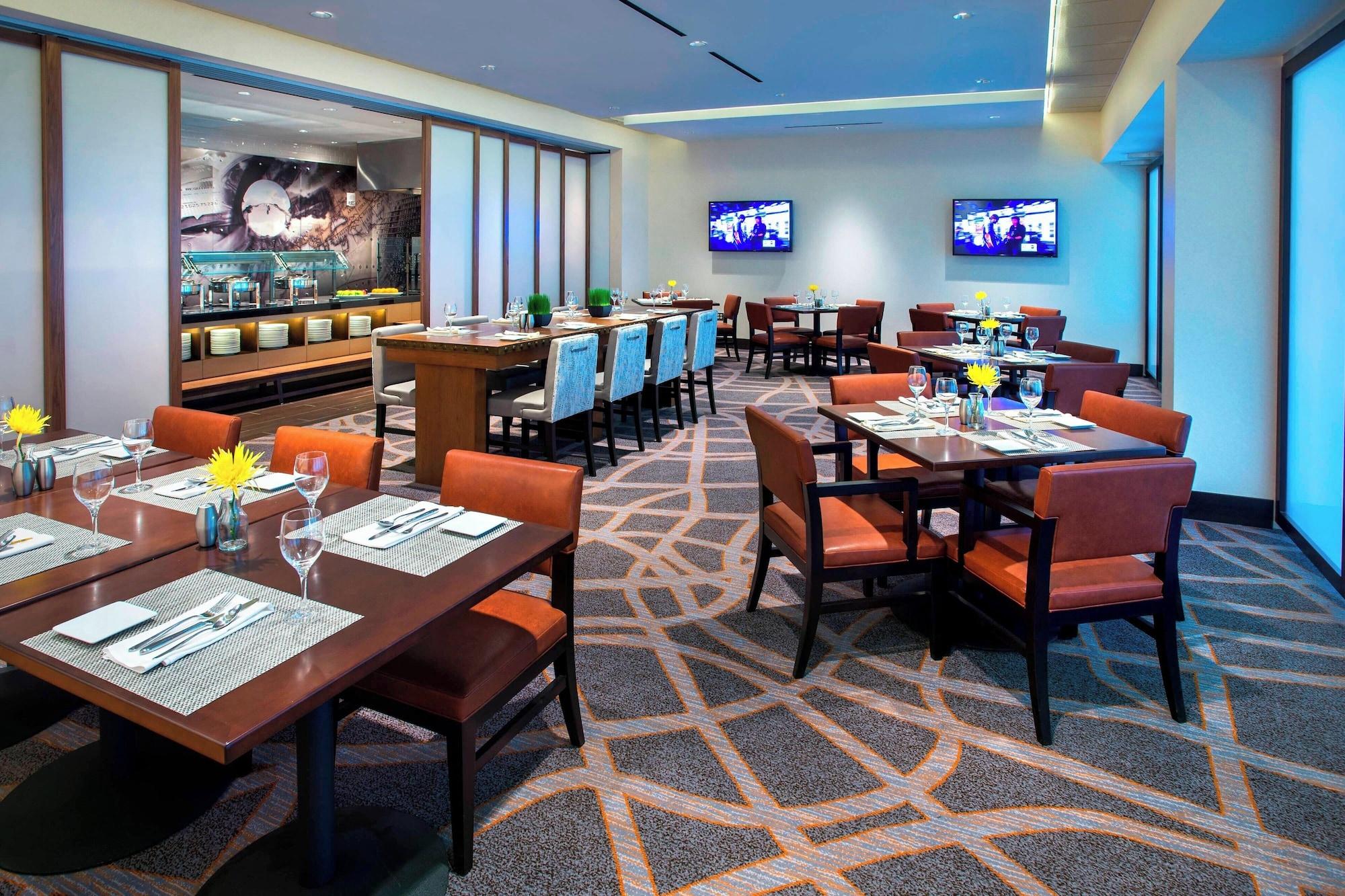 Restaurant Newark Liberty International Airport Marriott