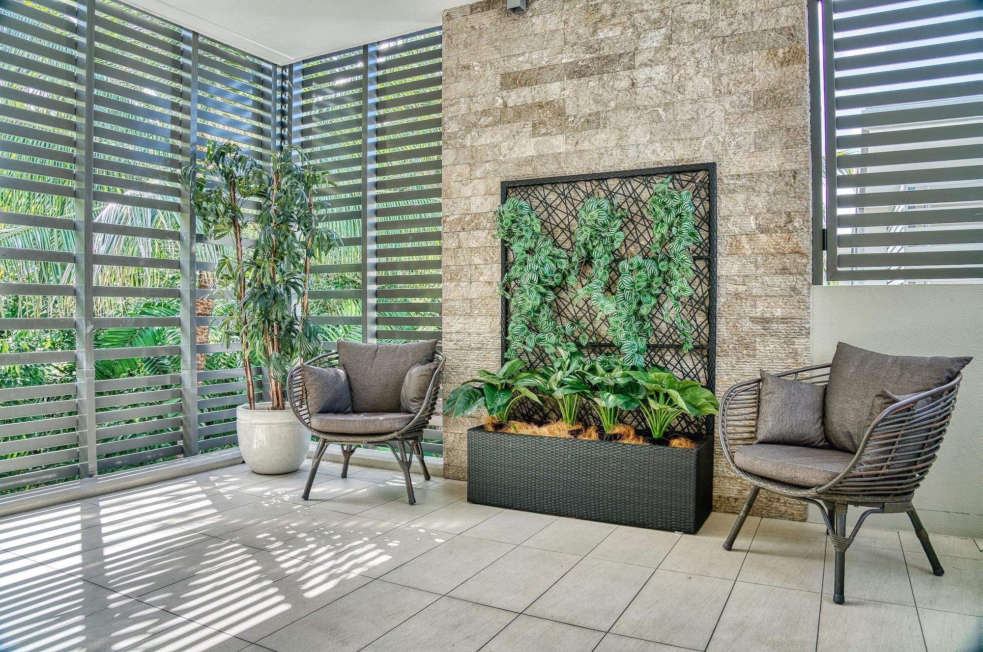 Vista Lobby Coconut Grove