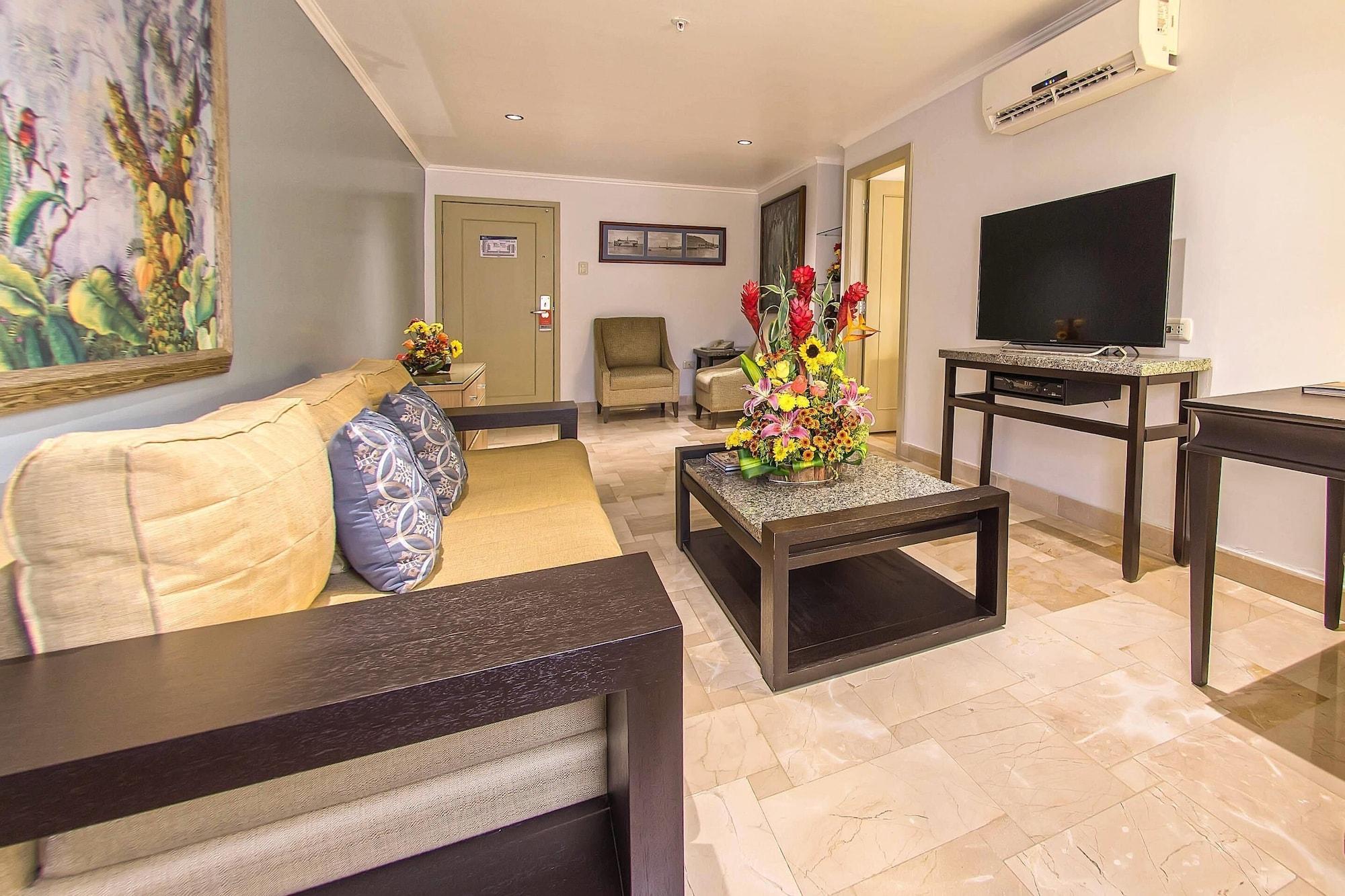 Habitación Grand Hotel Guayaquil, Centro Histórico.