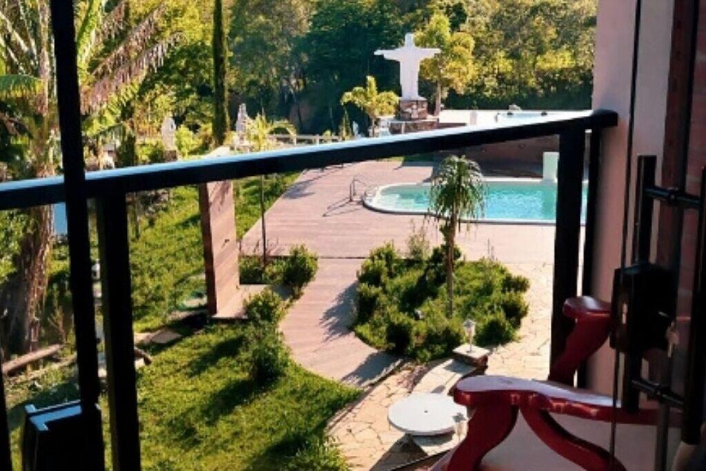 Vista Piscina Pousada Finca dos Anjos