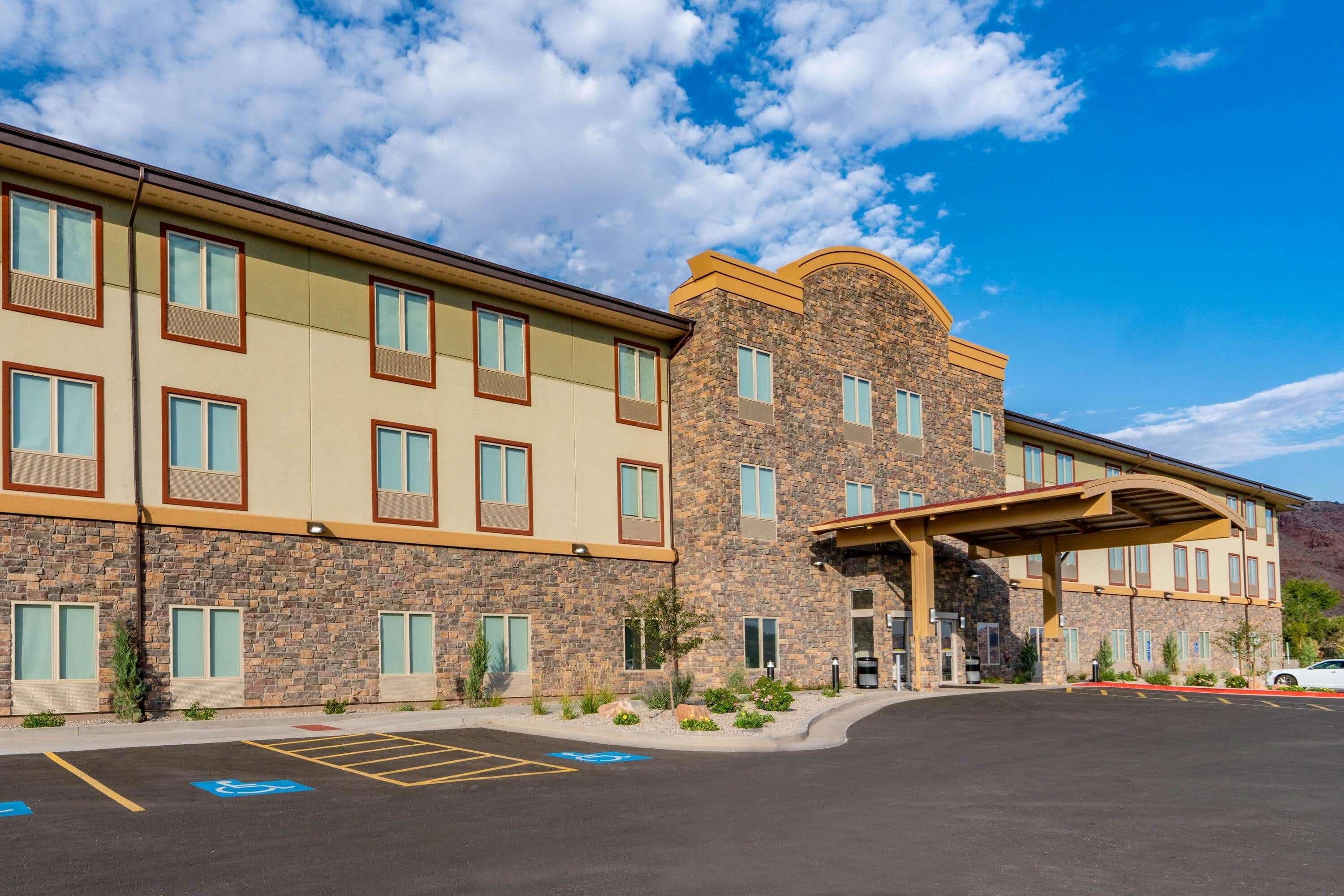 Vista Exterior Wingate by Wyndham Moab