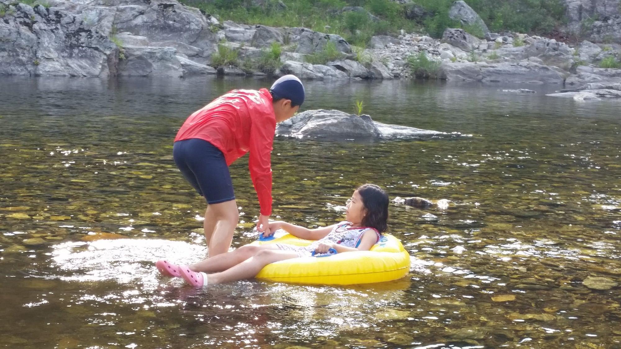 Instalaciones Recreativas Caddis Pension