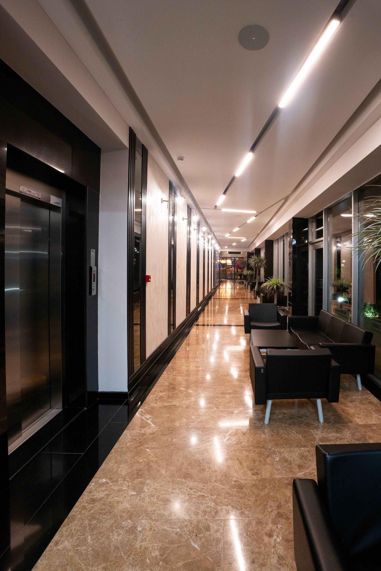 Vista Lobby Fier Life Center