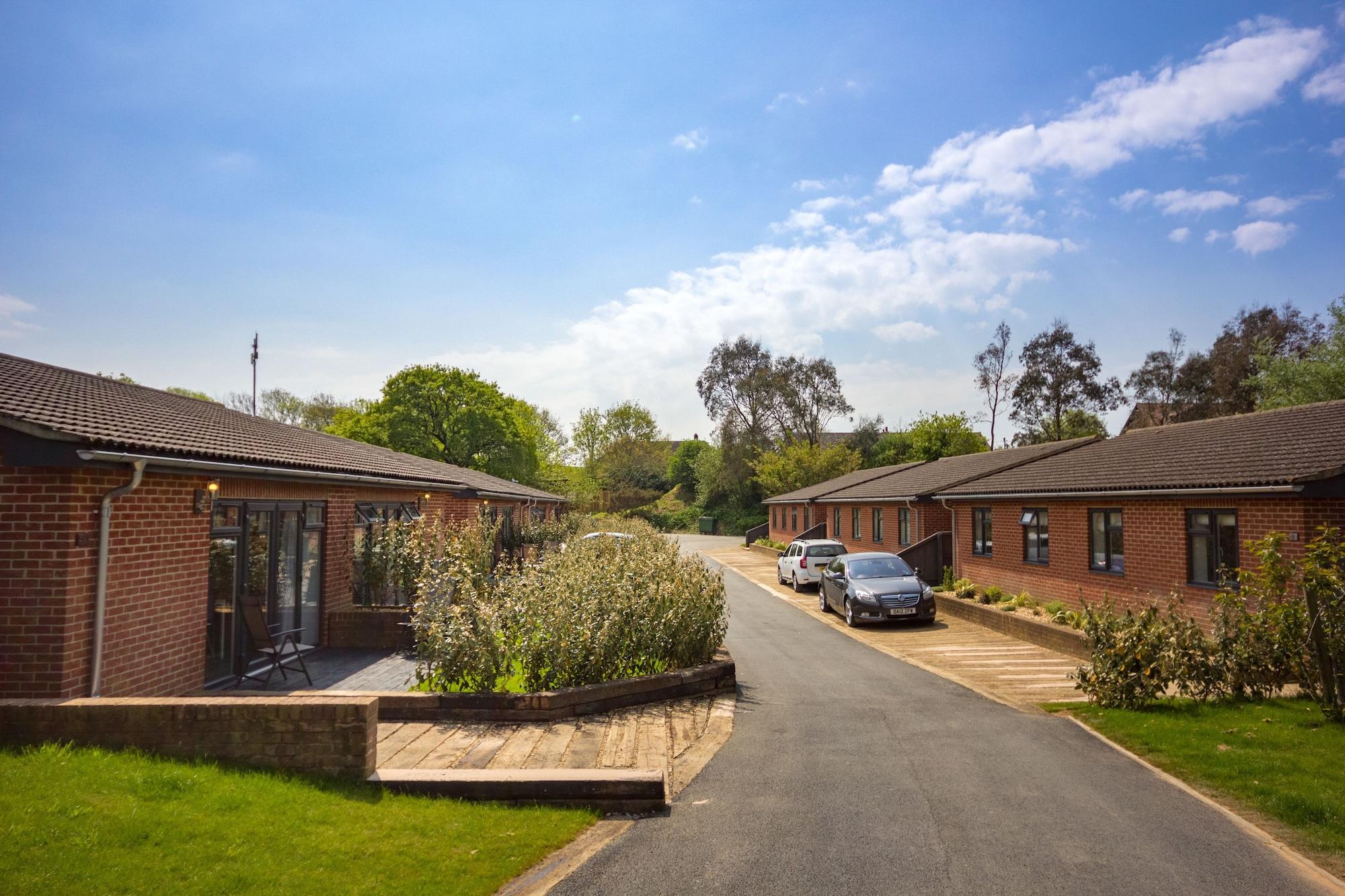 Vista Exterior The Lakes Rookley Holiday Park