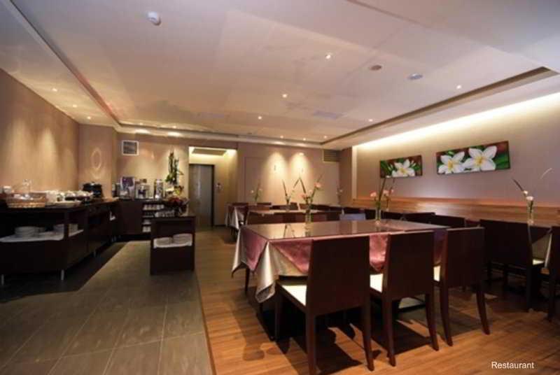 Fu-Hau Hotel by null