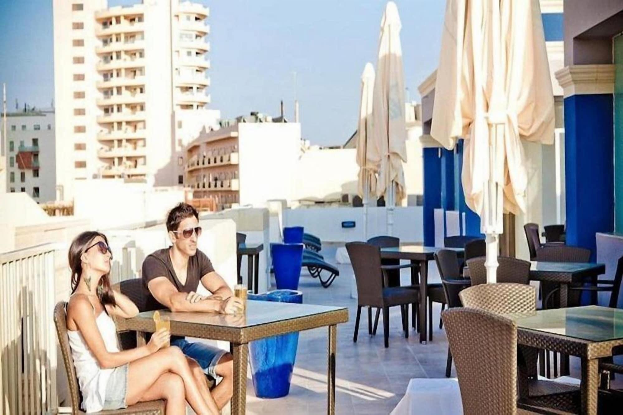 Vista Exterior Sliema Tigne Suites