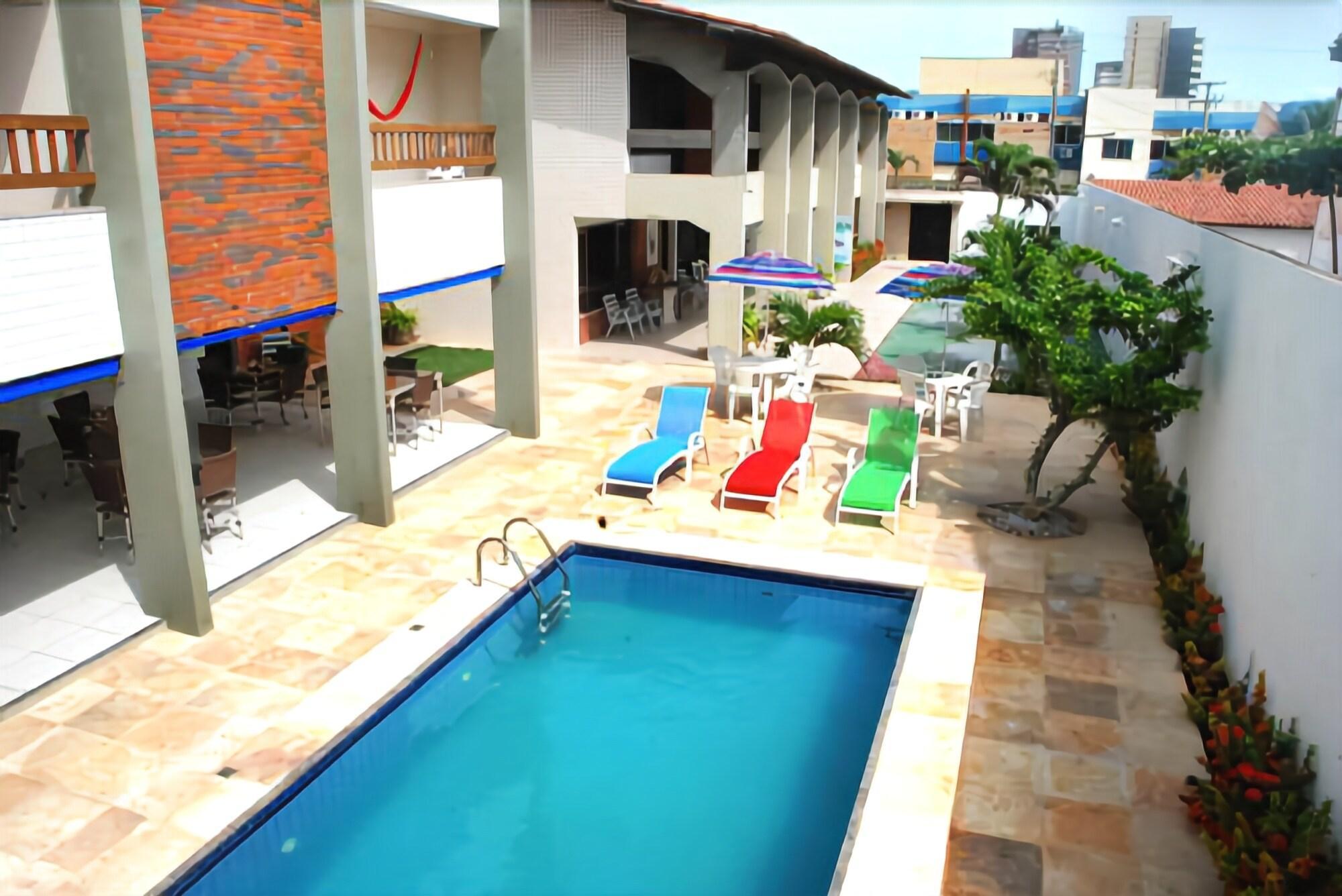 Vista Piscina Pousada Costa Marina