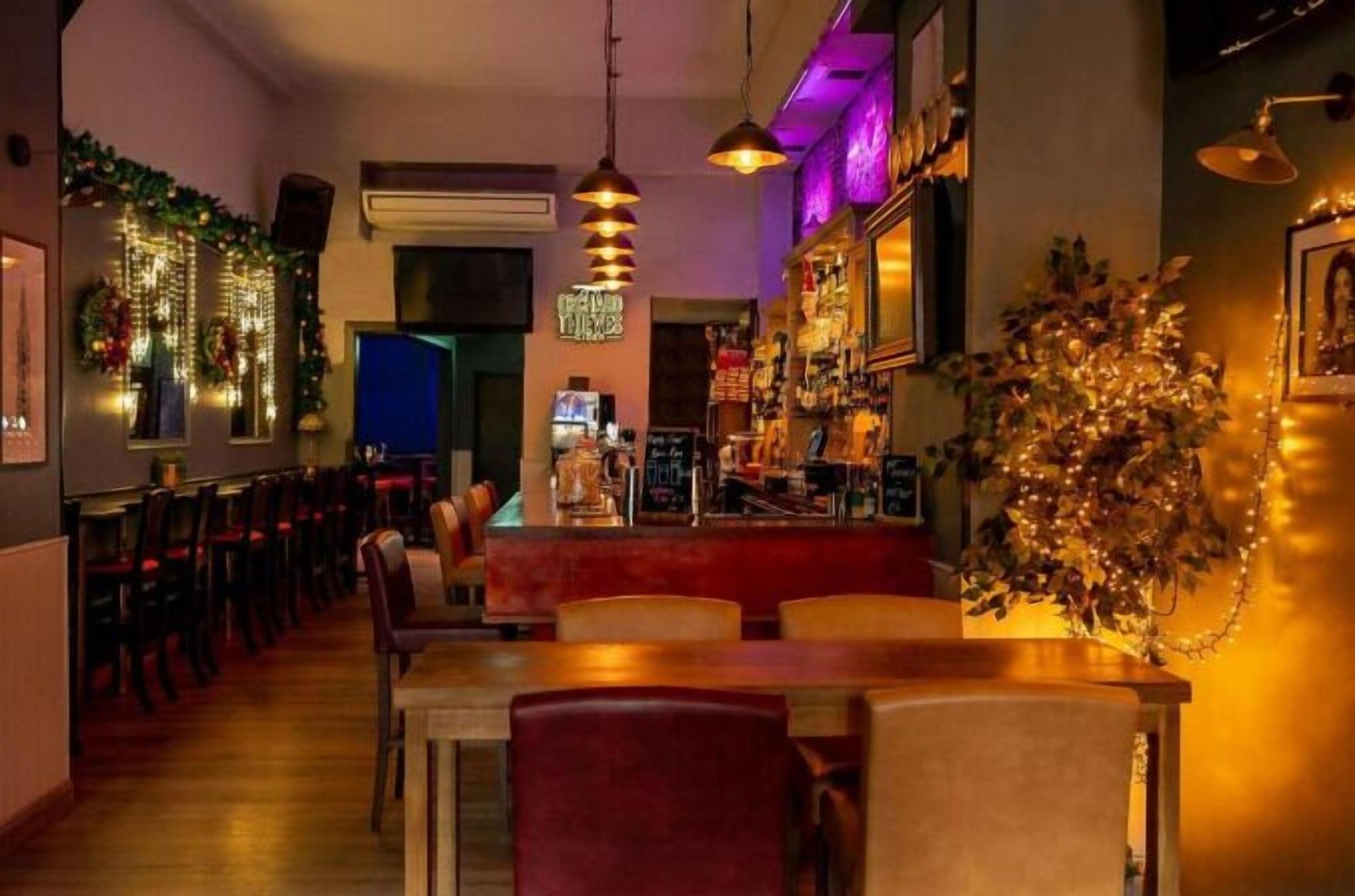 Restaurant Brú Bar & Hostel