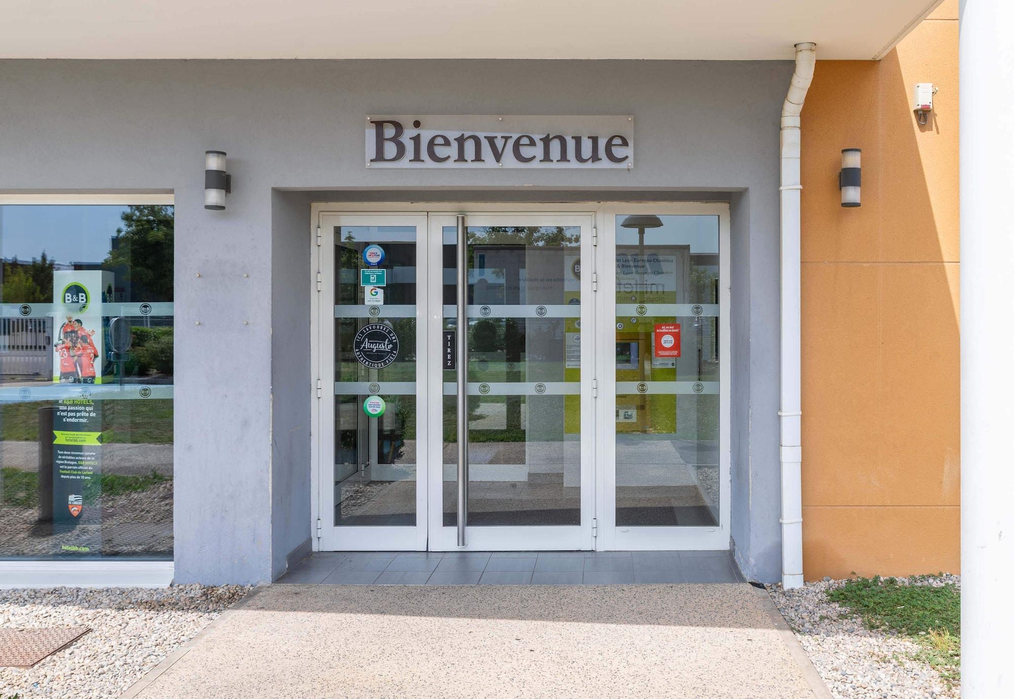 Vista Exterior B&B HOTEL Lyon Eurexpo Chassieu