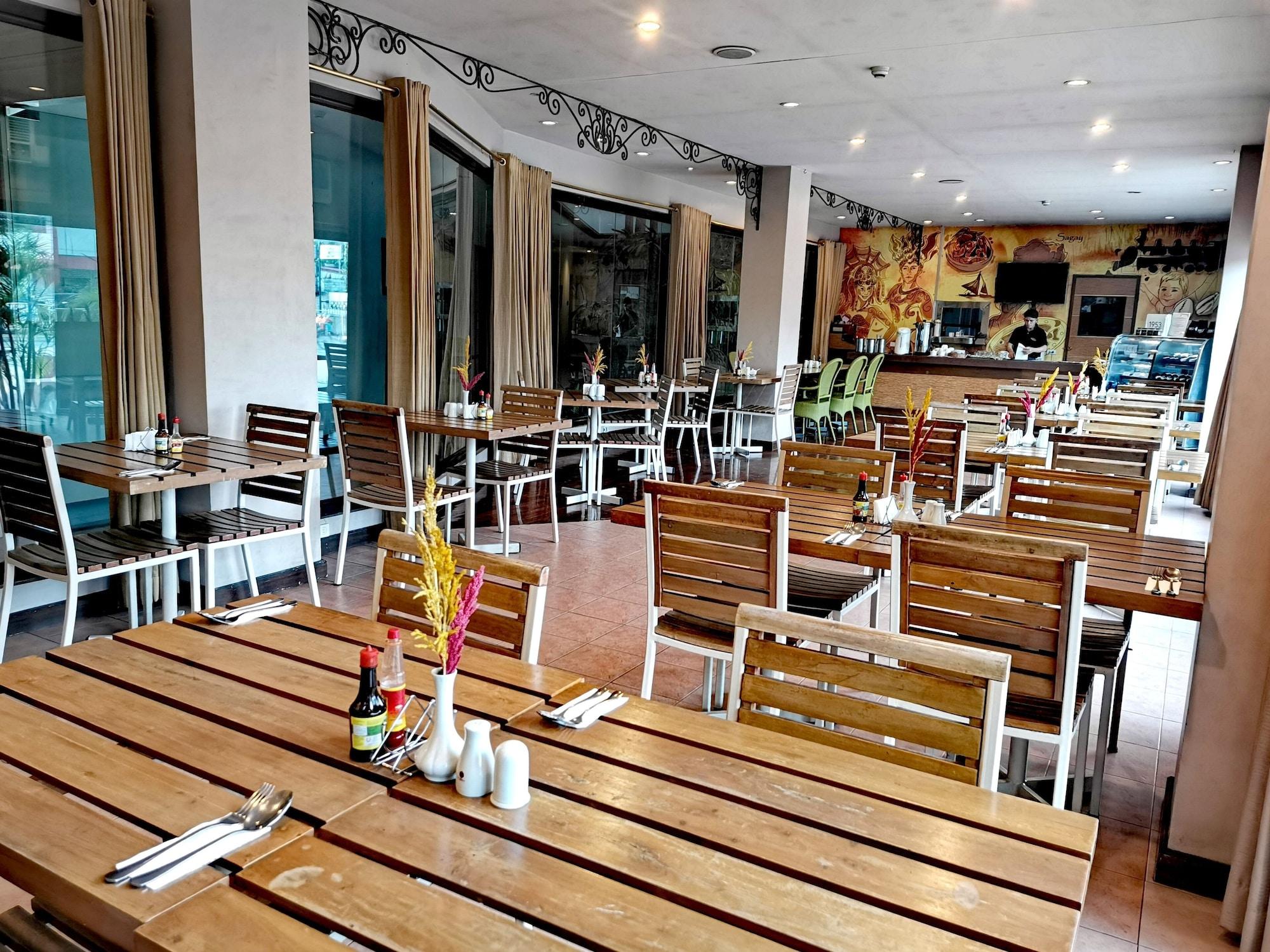 Restaurant Casa Leticia Business Inn