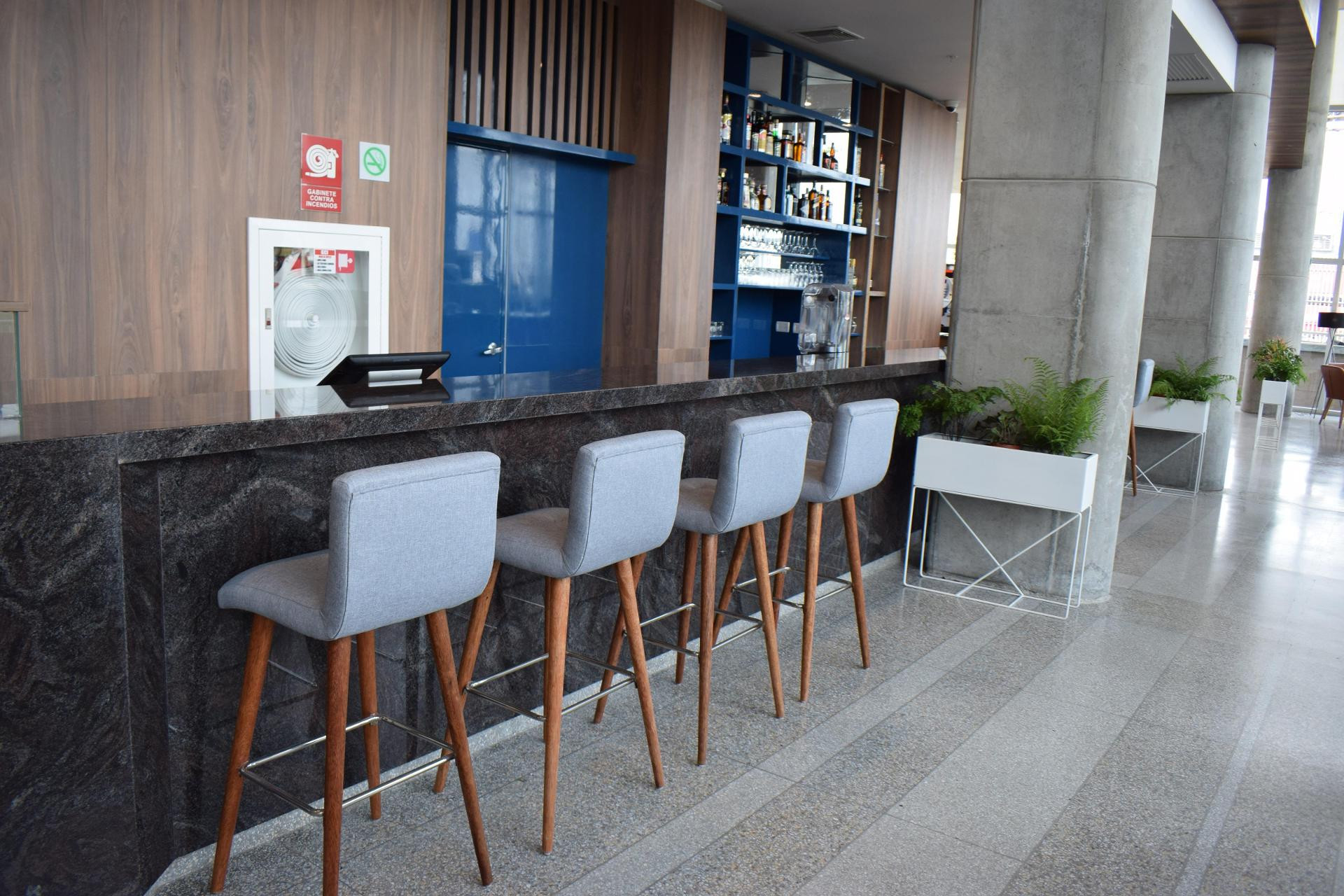 Vista Lobby Holiday Inn Lima Airport by IHG
