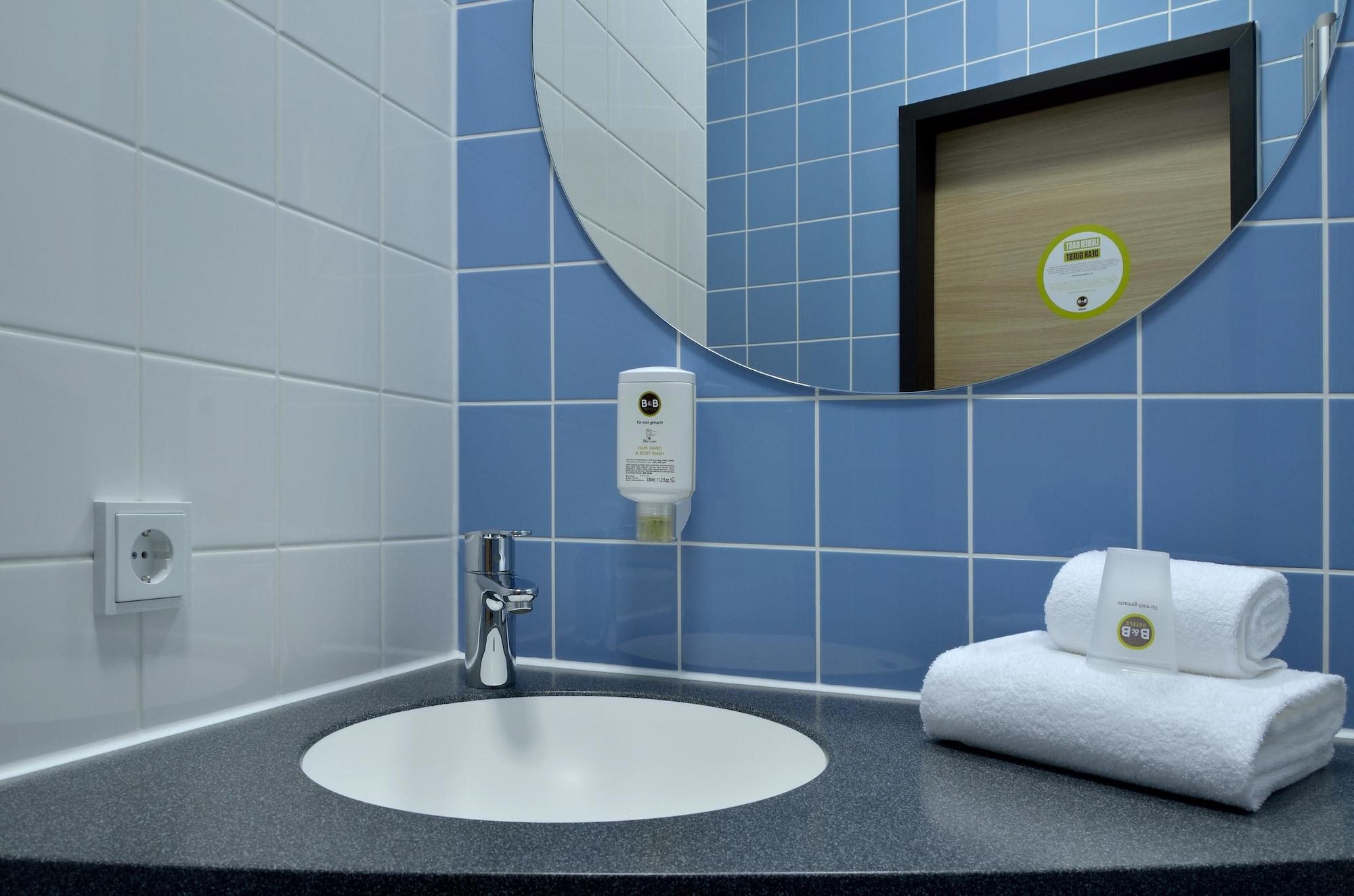 Equipamiento de Habitación B&B HOTEL Erfurt-Hbf