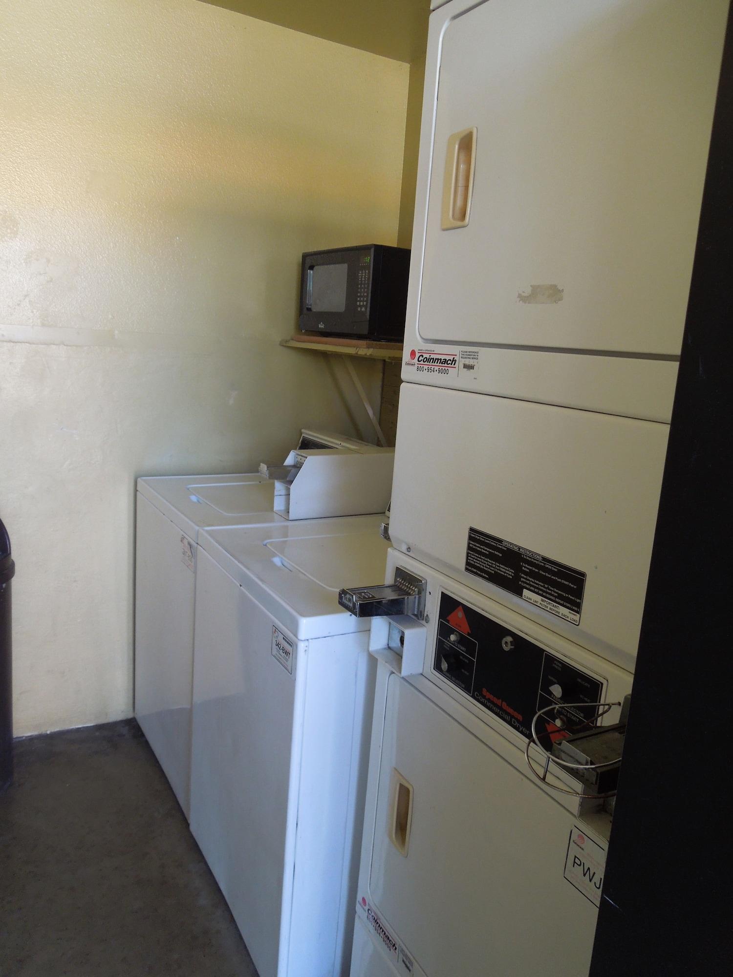 Instalaciones Recreativas National Inn Garden Grove