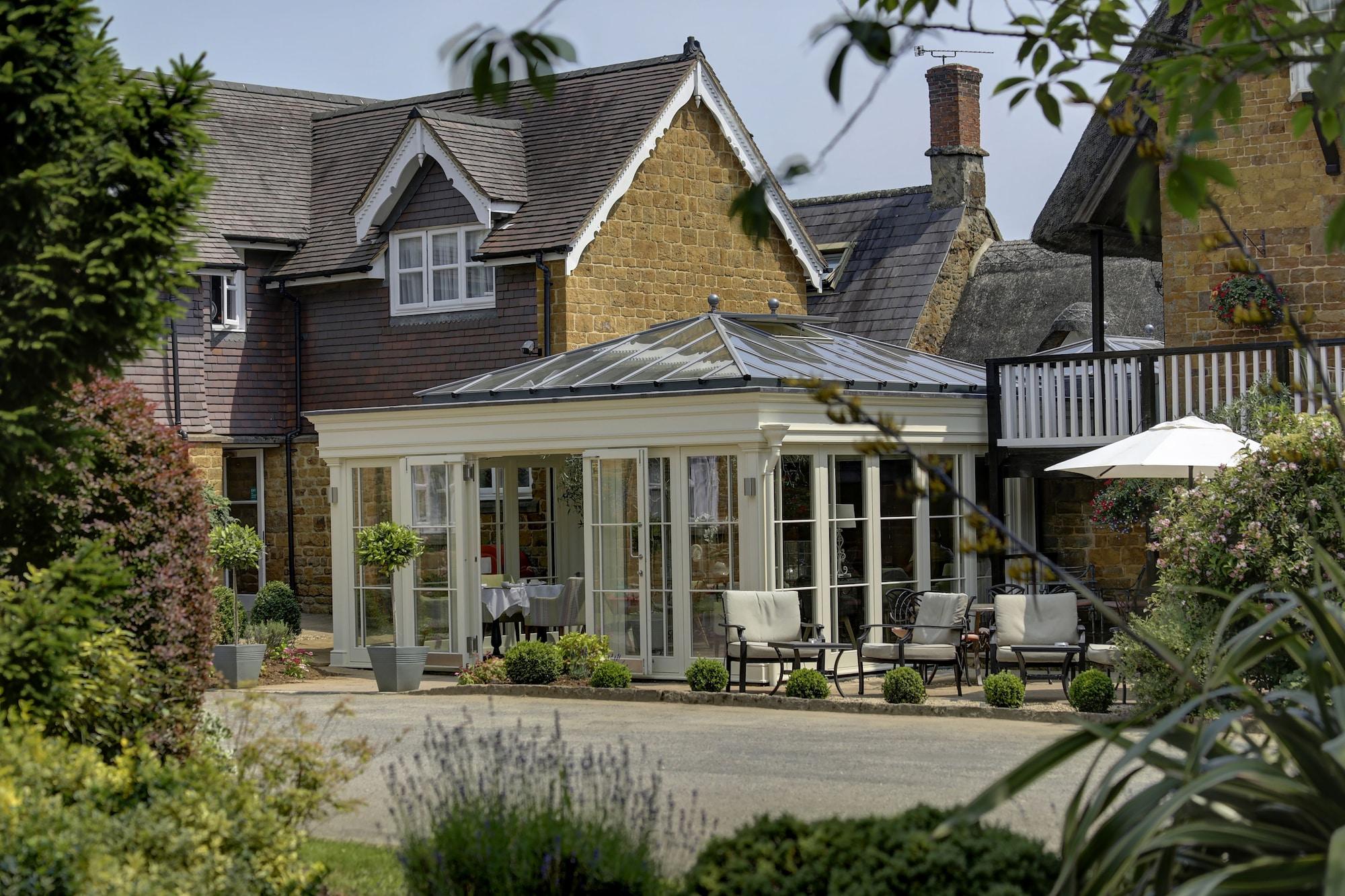 Vista Exterior Banbury Wroxton House Hotel