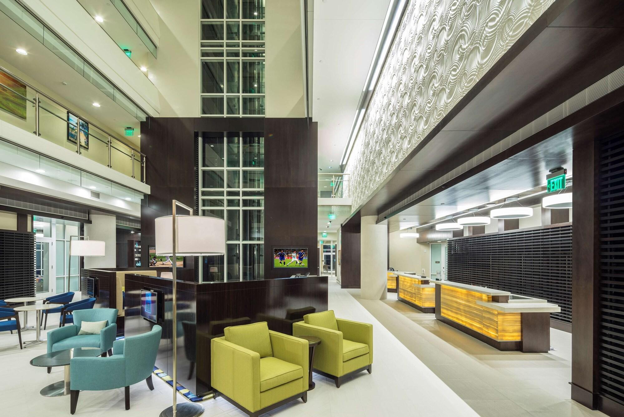 Vista Lobby Hilton Grand Vacations Club Ocean 22 Myrtle Beach.