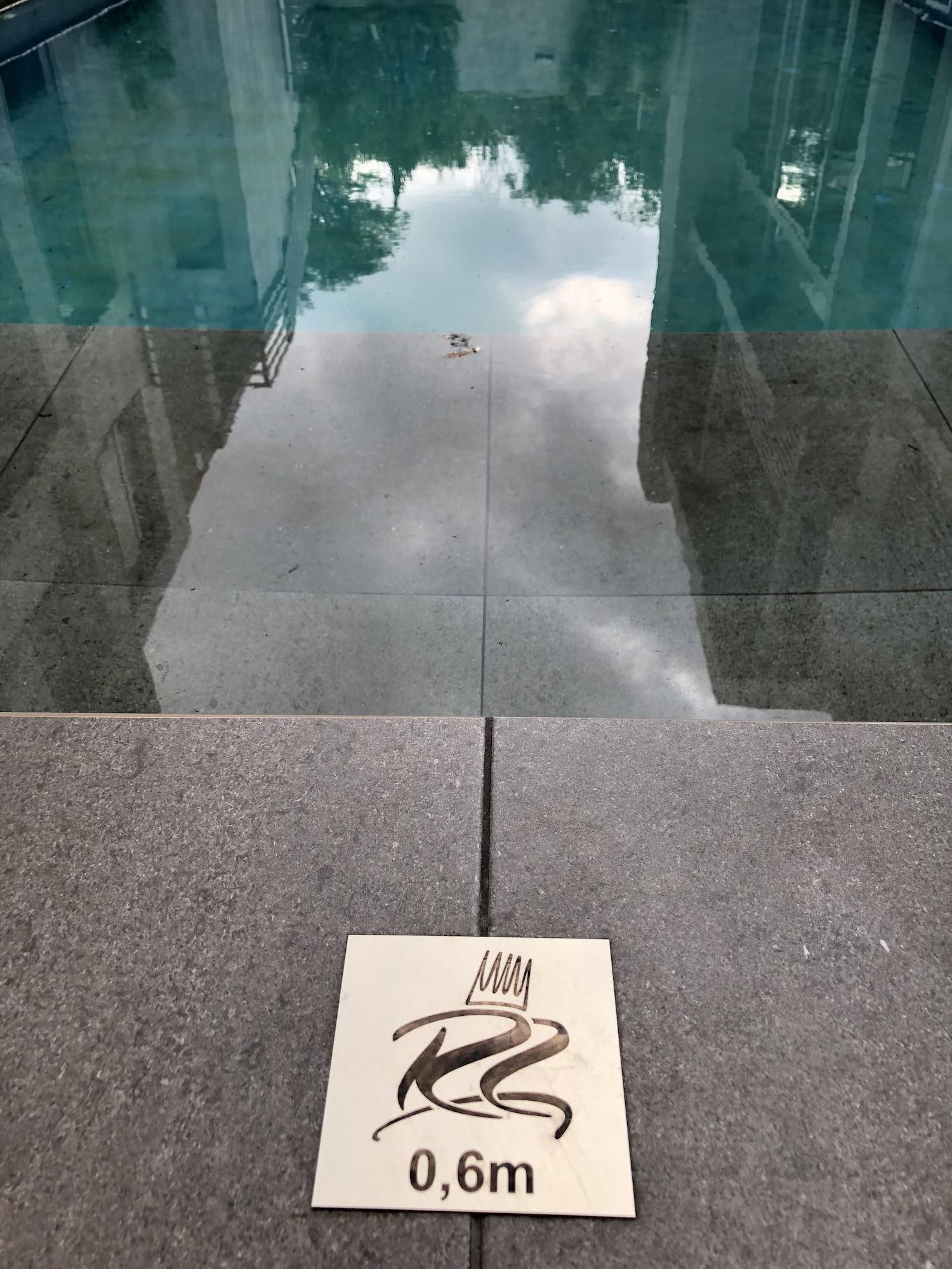 Vista Piscina The Reserve Residence