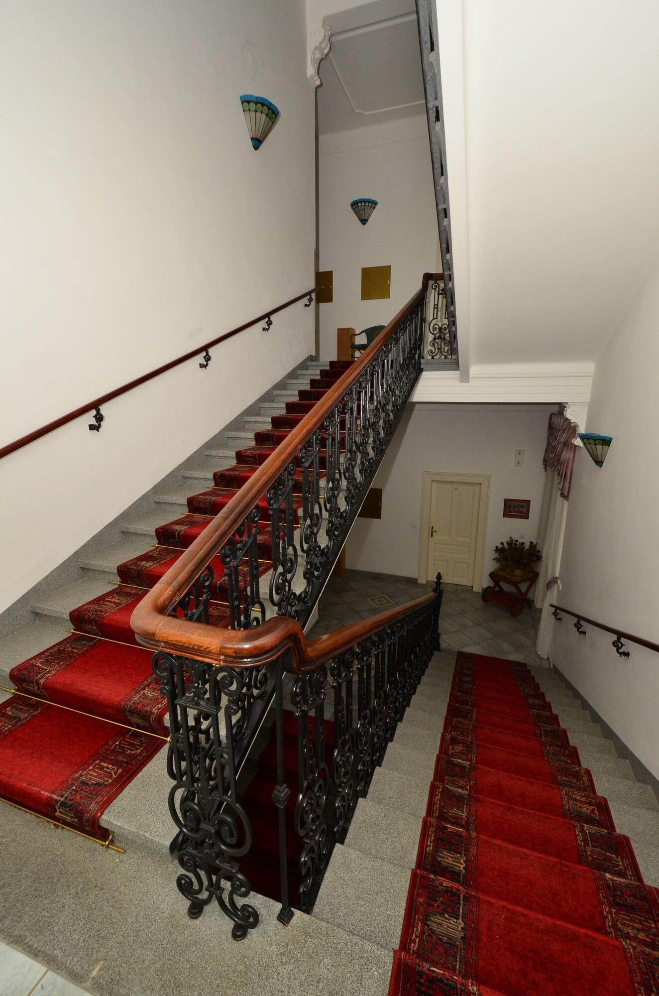 Varios Hotel Sant Georg