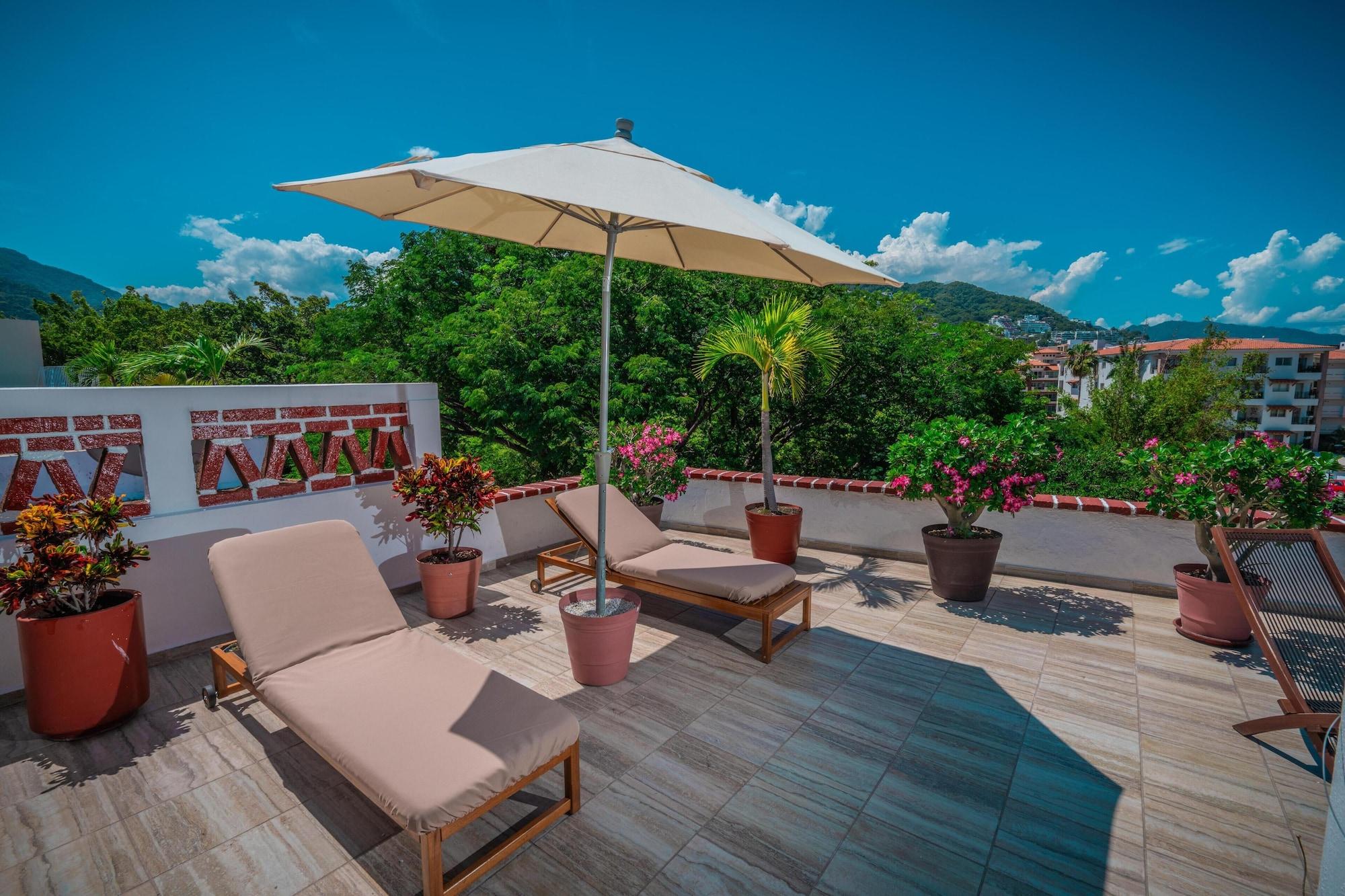 Vista Exterior Hotel Encino Malecón Centro Puerto Vallarta