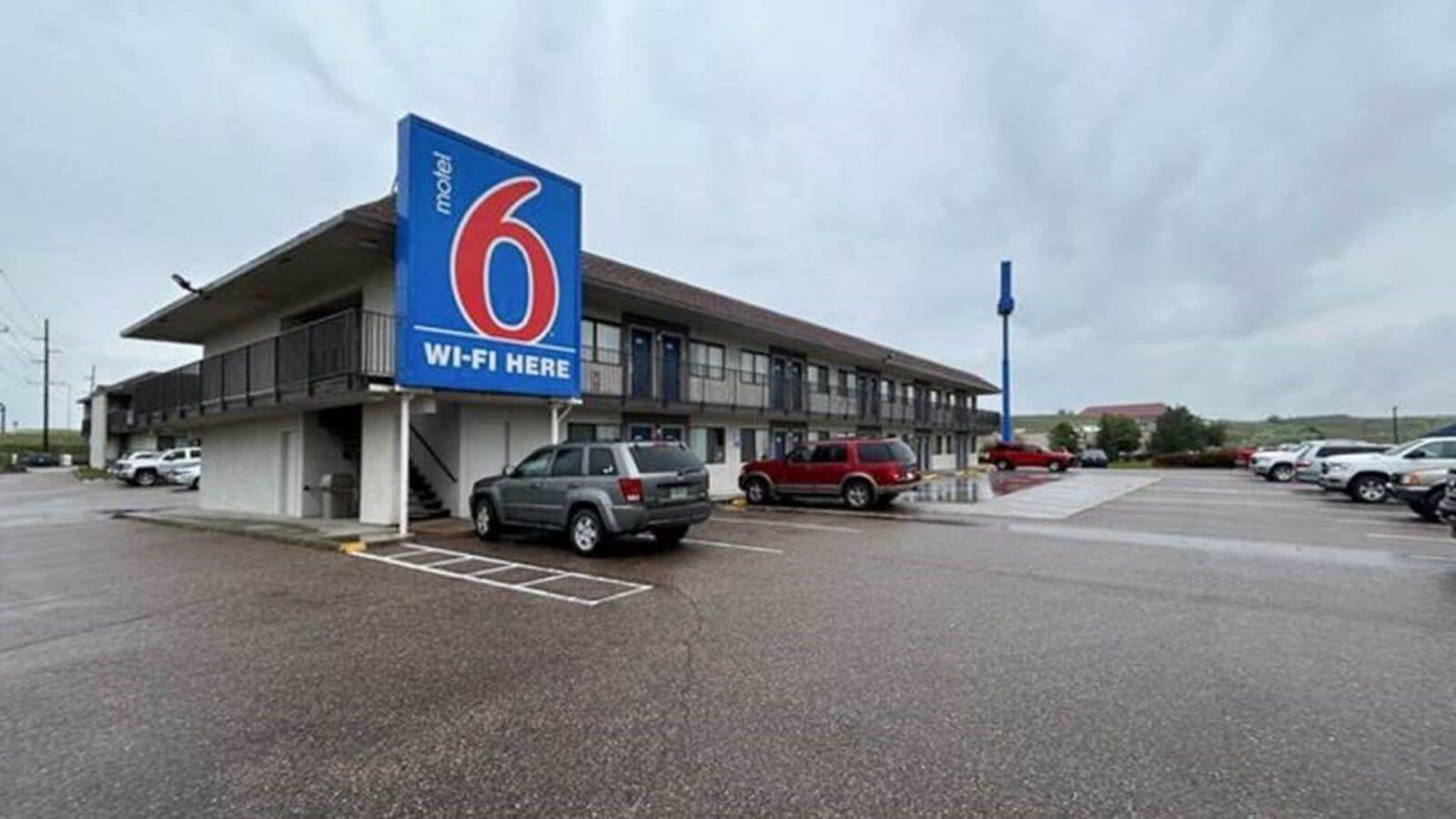 Vista Exterior Studio 6 Casper, WY