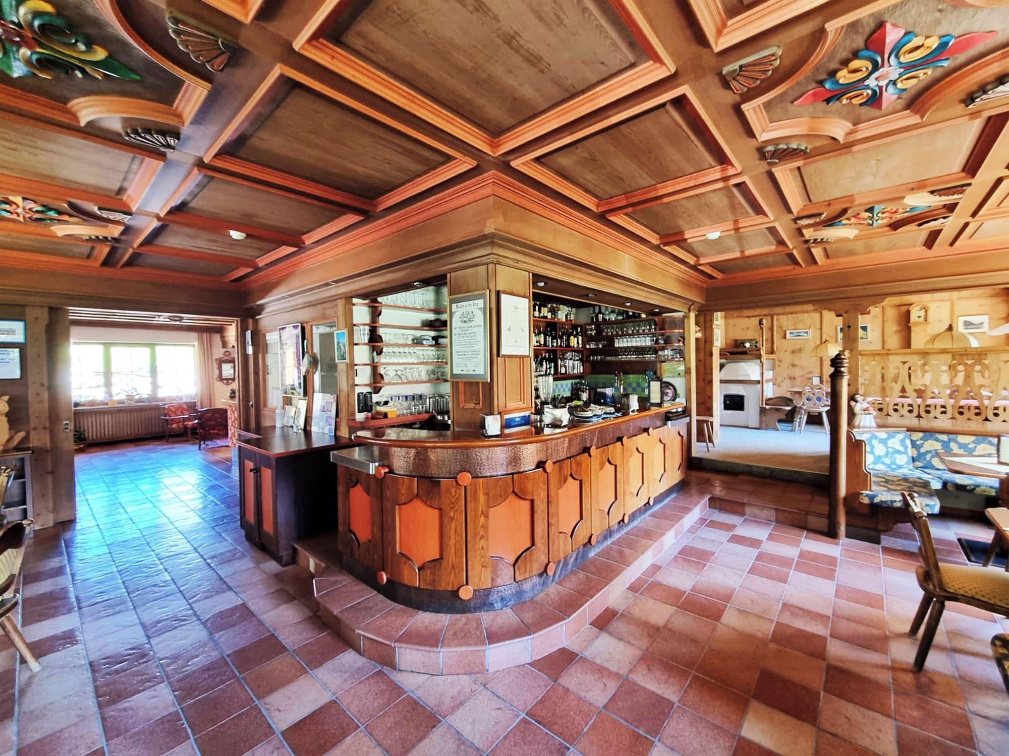 Bar/Salón Hotel Dolomites Inn