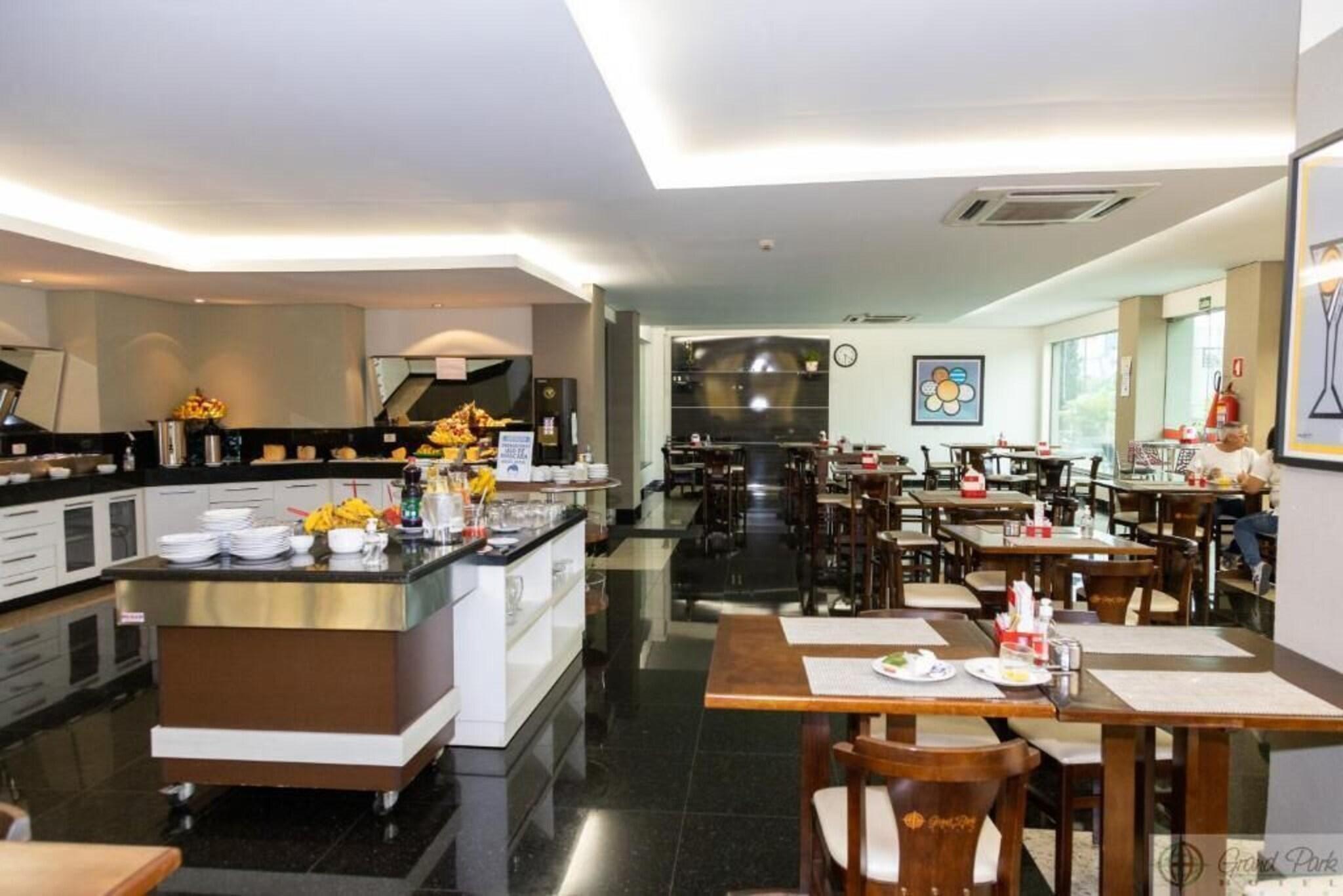 Restaurant Grand Park Hotel