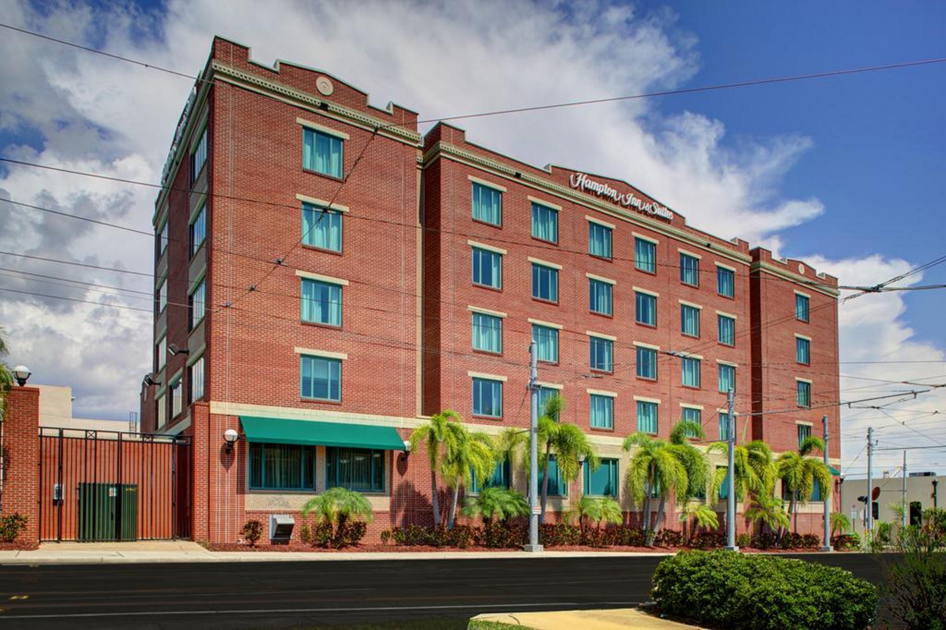 Vista Exterior Hampton Inn & Suites Tampa/Ybor City/Downtown