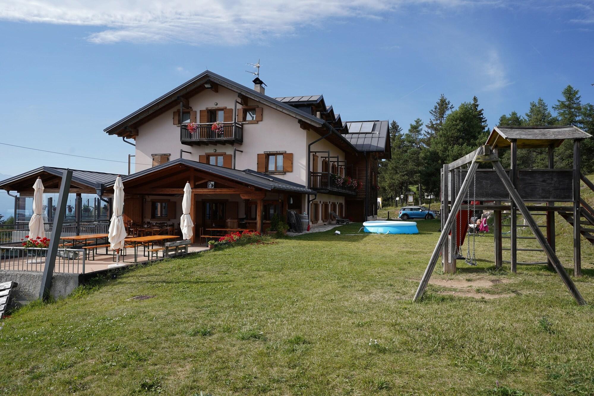 Instalaciones Recreativas Rifugio Predaia ai Todesci