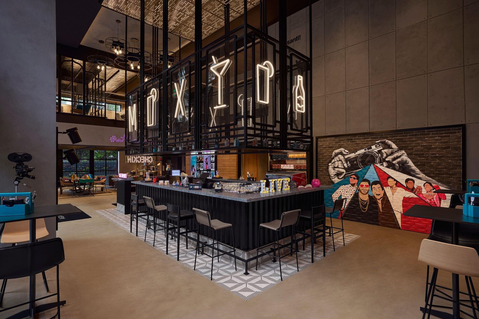 Restaurant Moxy Mumbai Andheri West