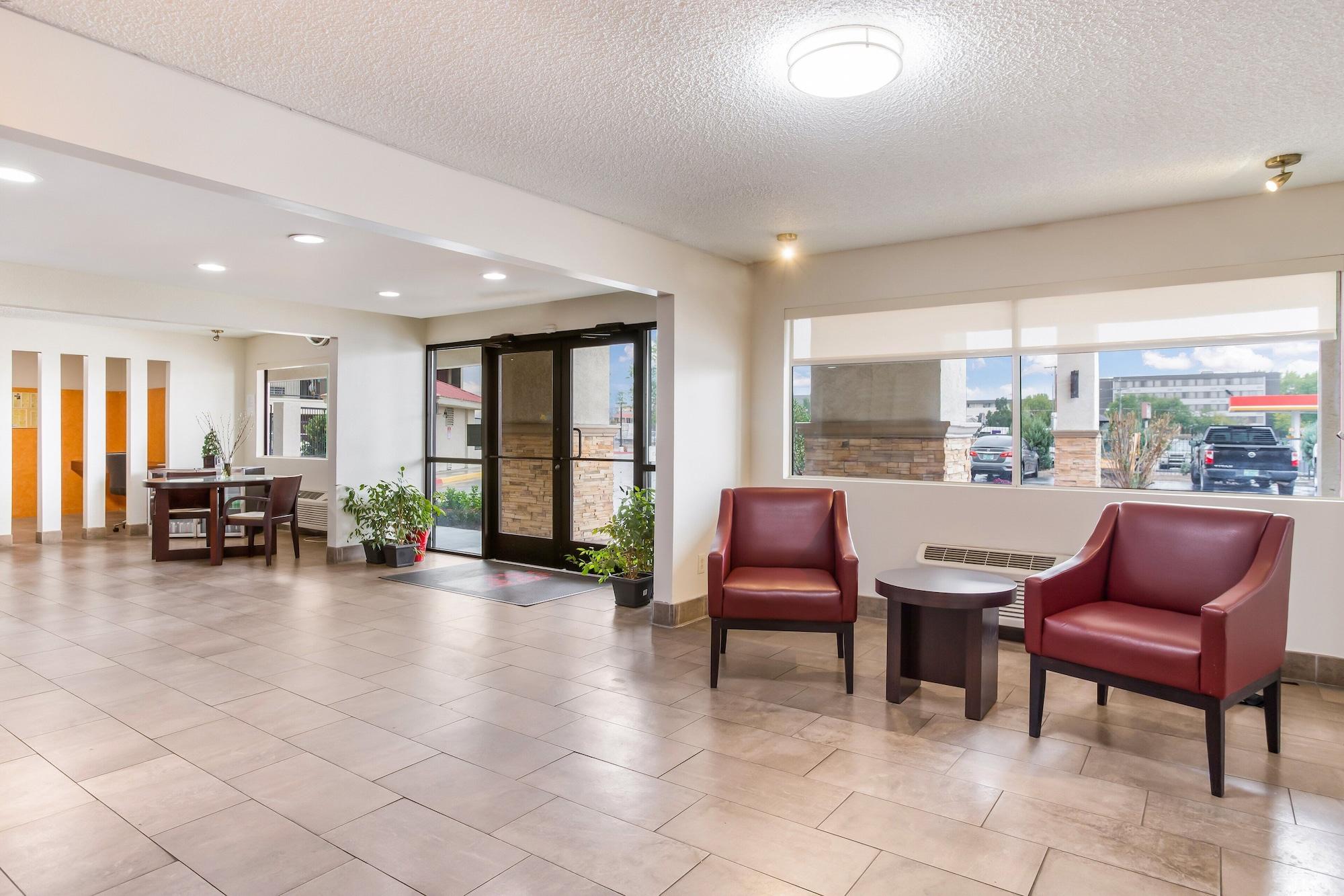 Vista Lobby Red Roof Inn Albuquerque - Midtown