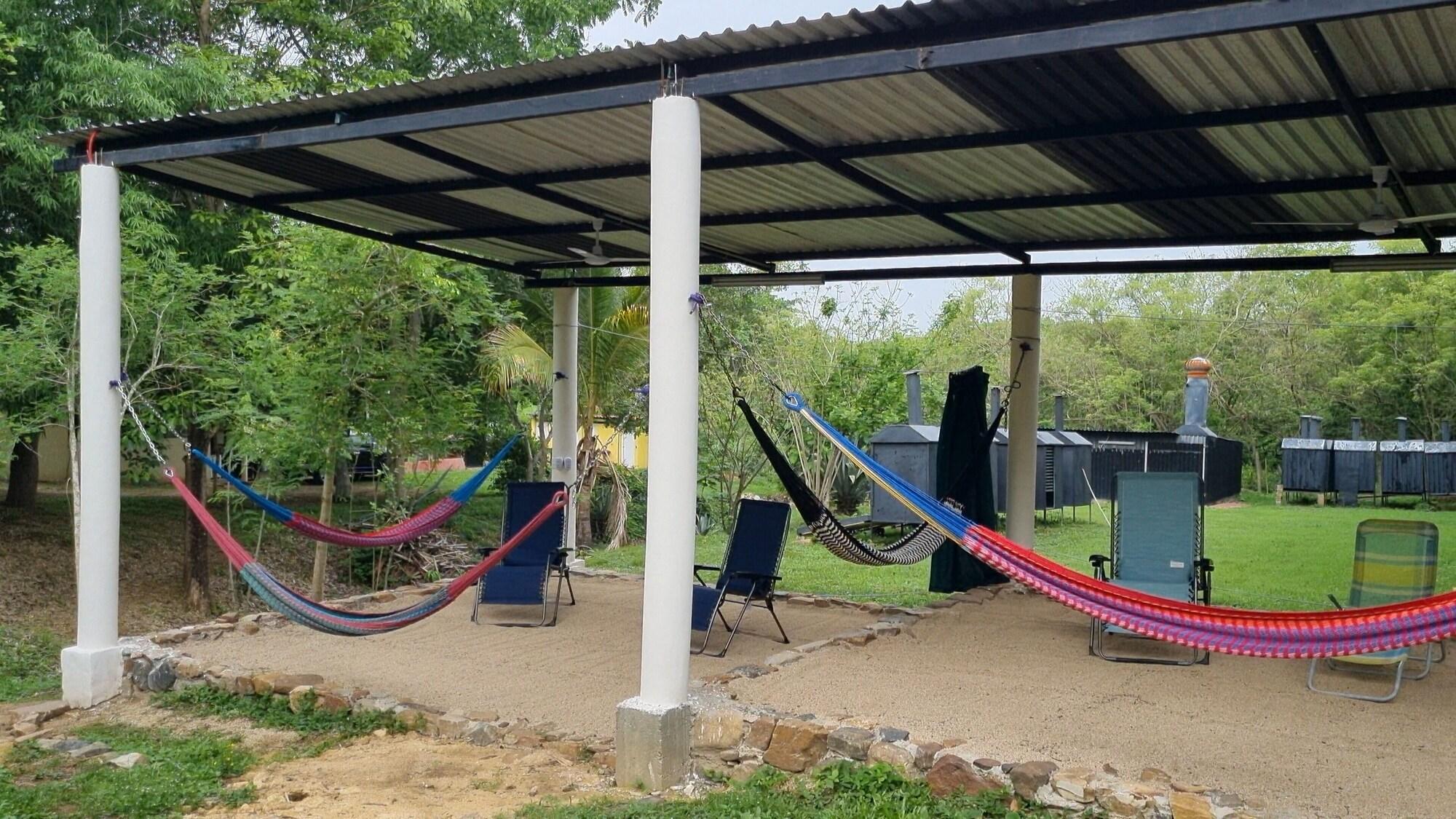 Equipamiento de Habitación Arboreto Camping