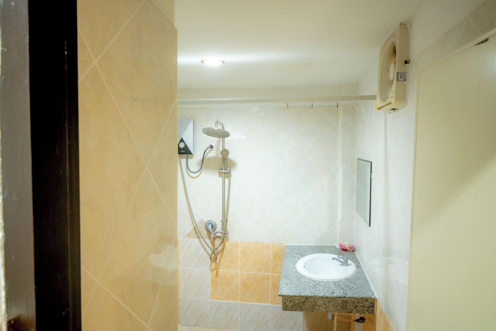 Equipamiento de Habitación Kohloy Golden Park