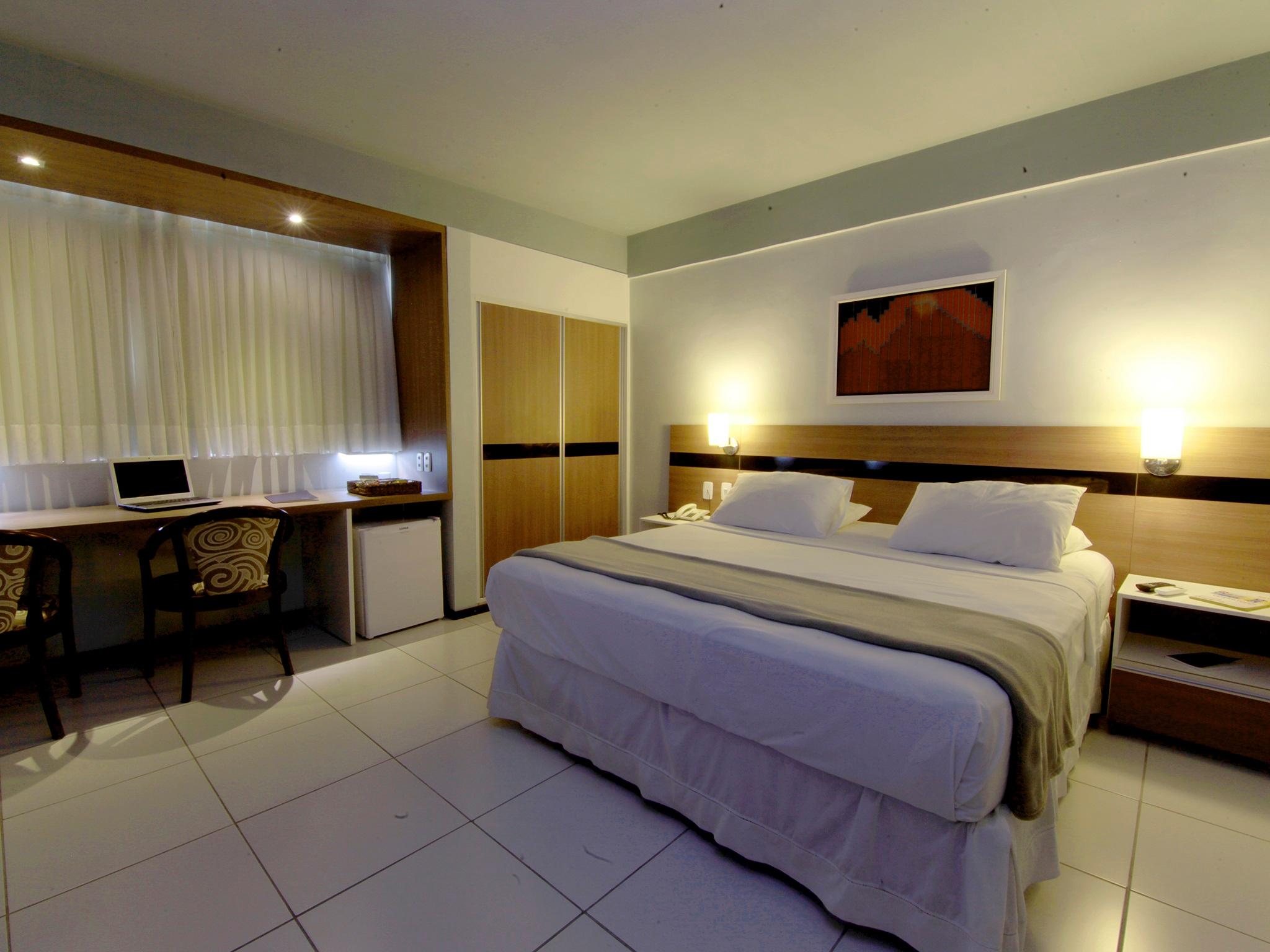 Guest room Serrano Hotel