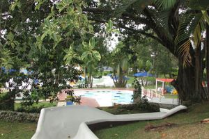 Alojamiento - Lake House Resort