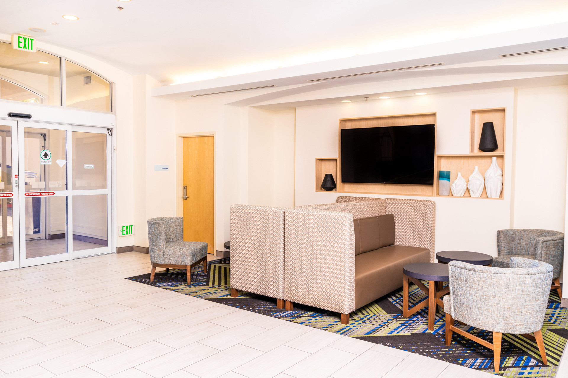 Vista Lobby Holiday Inn Express Las Vegas Sw – Spring Valley