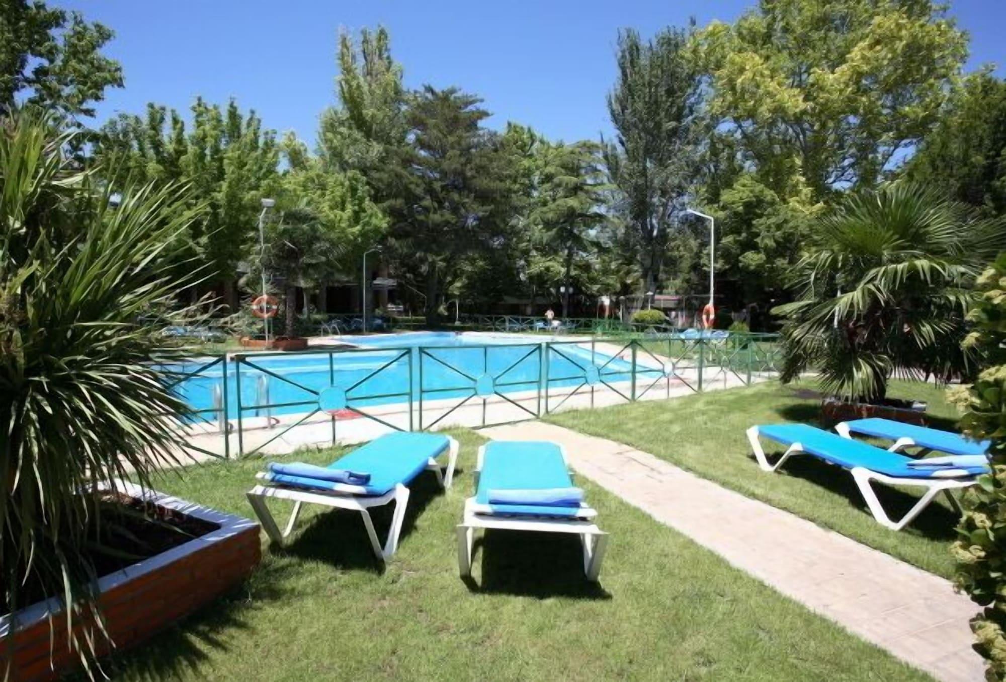Vista Piscina Hotel El Hidalgo