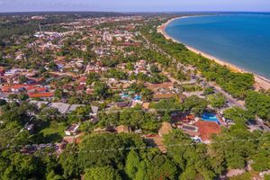 Alojamiento - Floral Inn Family Hotel