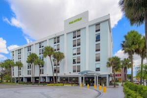 Alojamiento - B&B Hotel Miami Airport