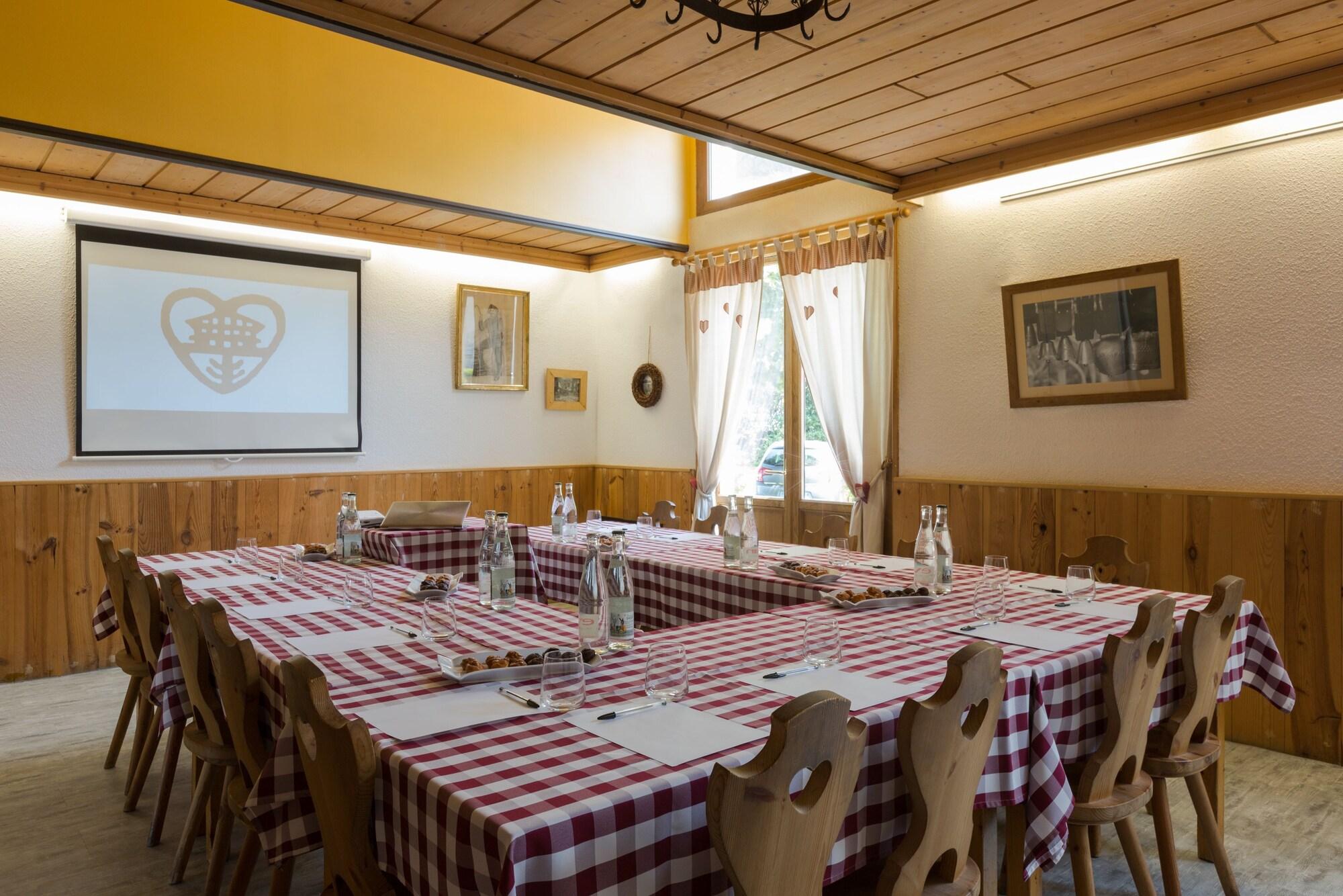 Sala de Reuniones Hôtel Porte de Genève