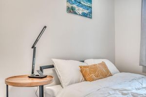 Alquiler Vacacional - Dream Spot-HOT TUB close to Dtown, 10 min to the Airport, tons of Food Options!