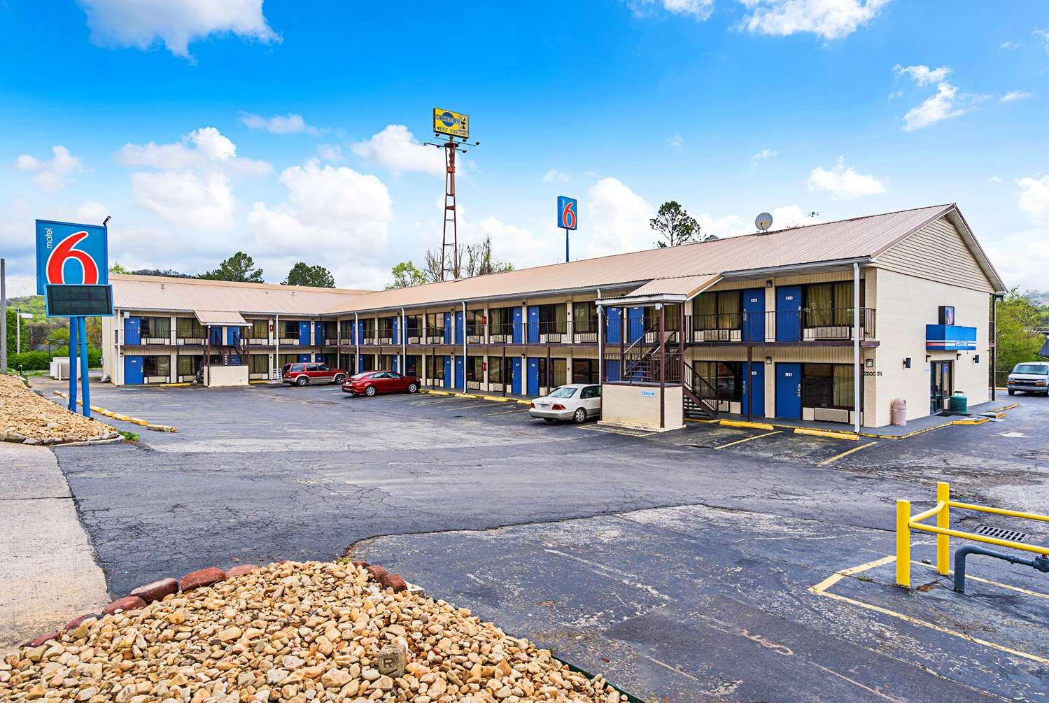 Vista Exterior Motel 6 Dalton, GA
