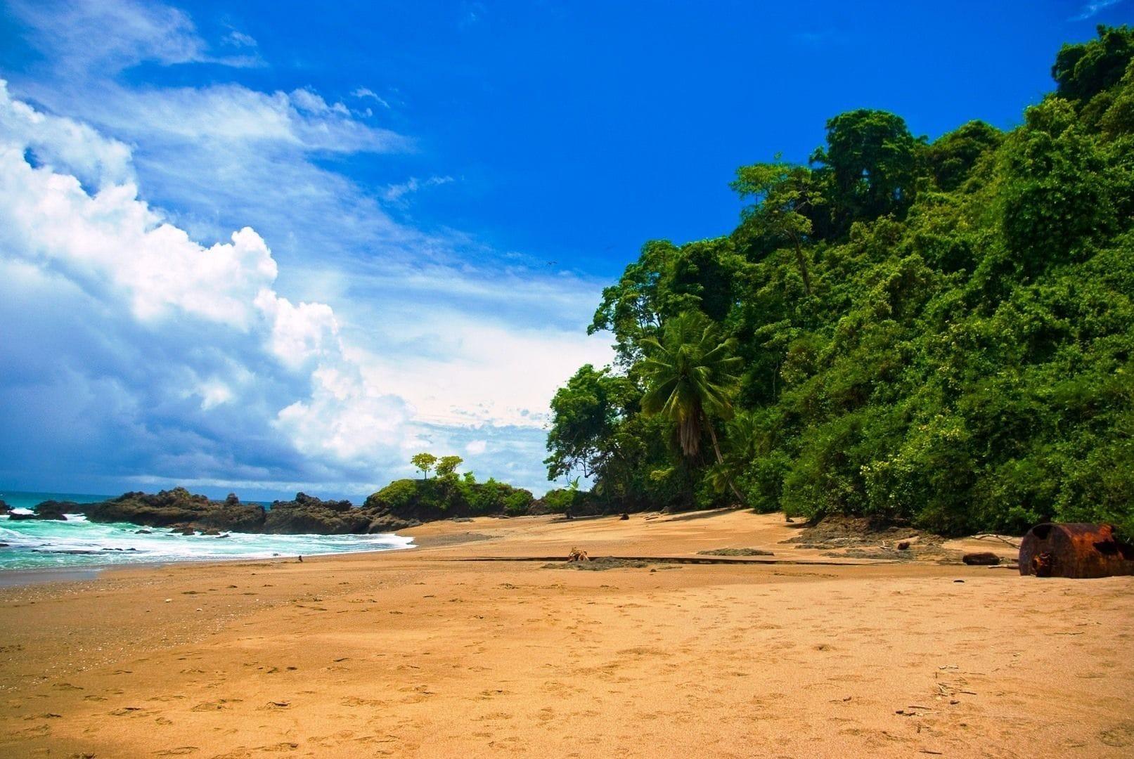 Playa Tropical Sands Dominical Eco Inn