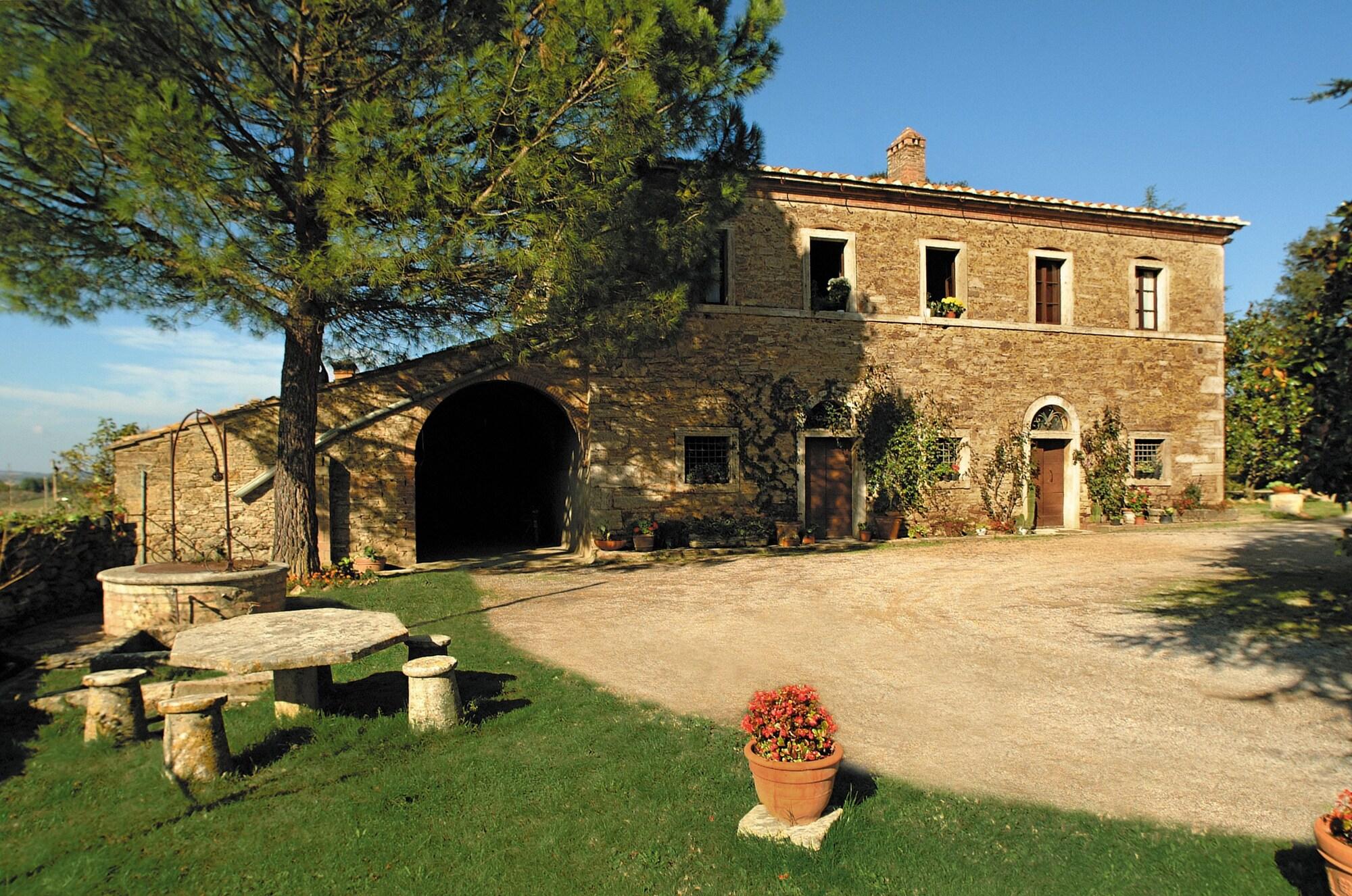 Varios Agritourism Tenuta Armaiolo
