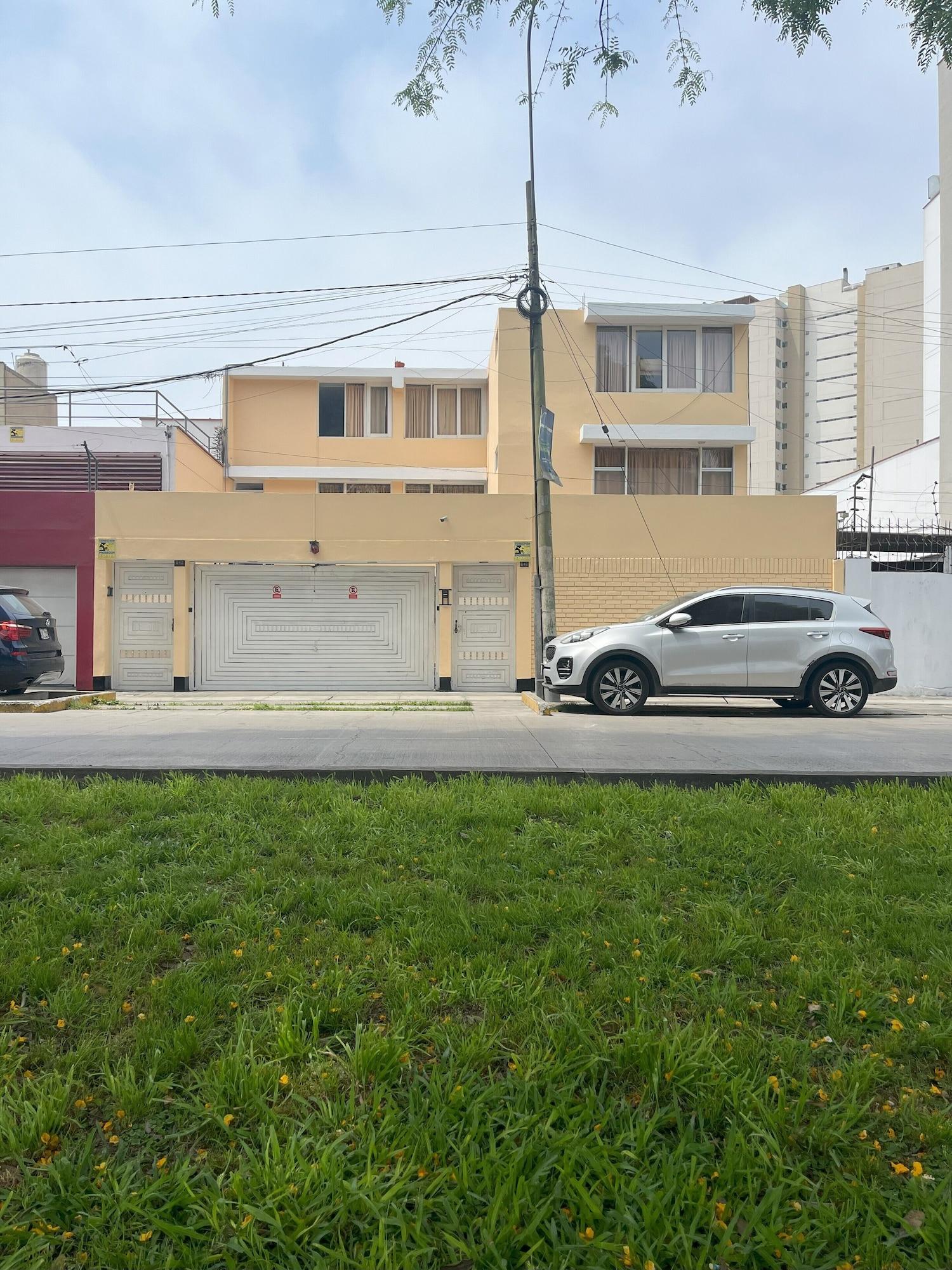 Vista Exterior Harmony Inn Miraflores