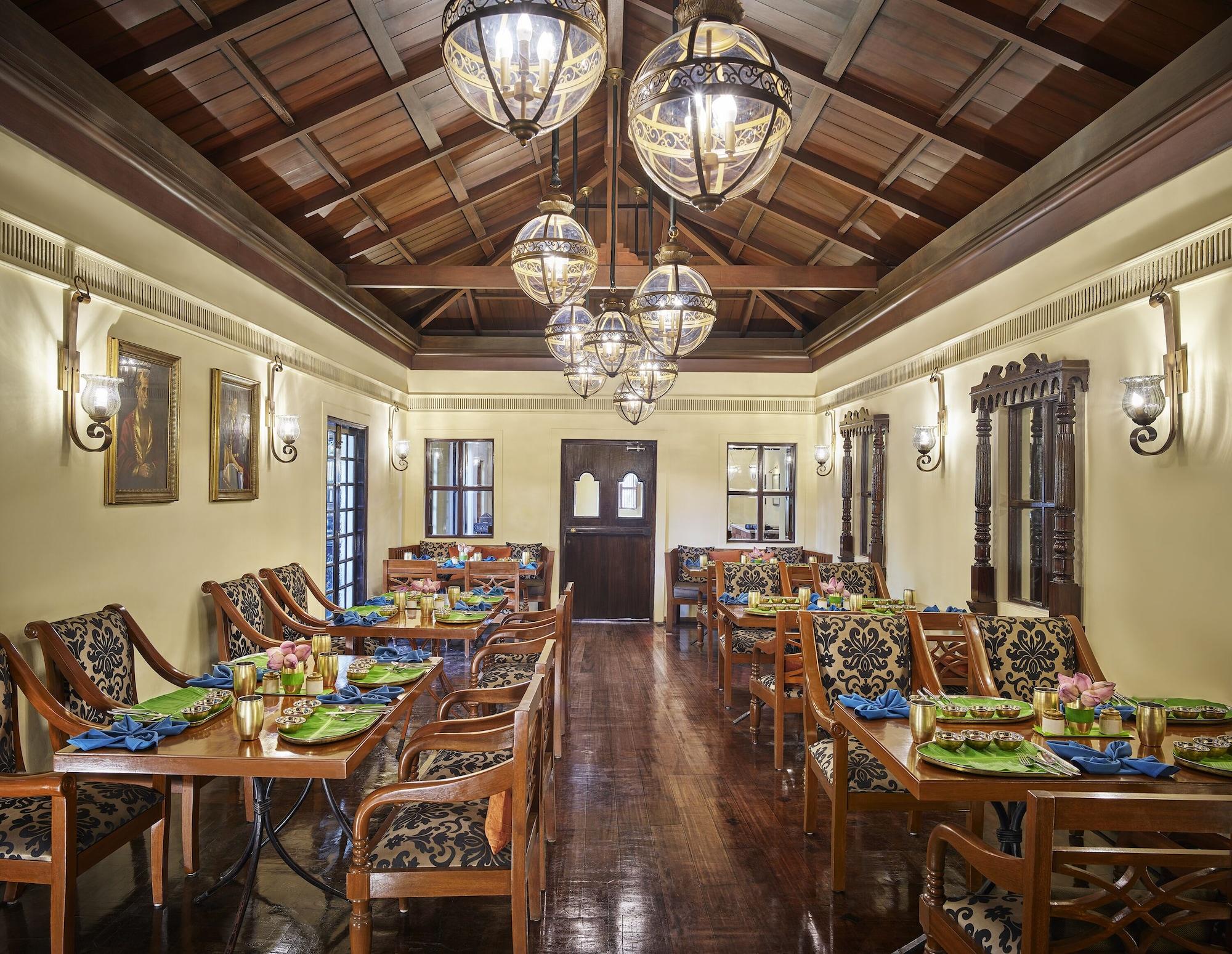Restaurant Vivanta Bengaluru Residency Road