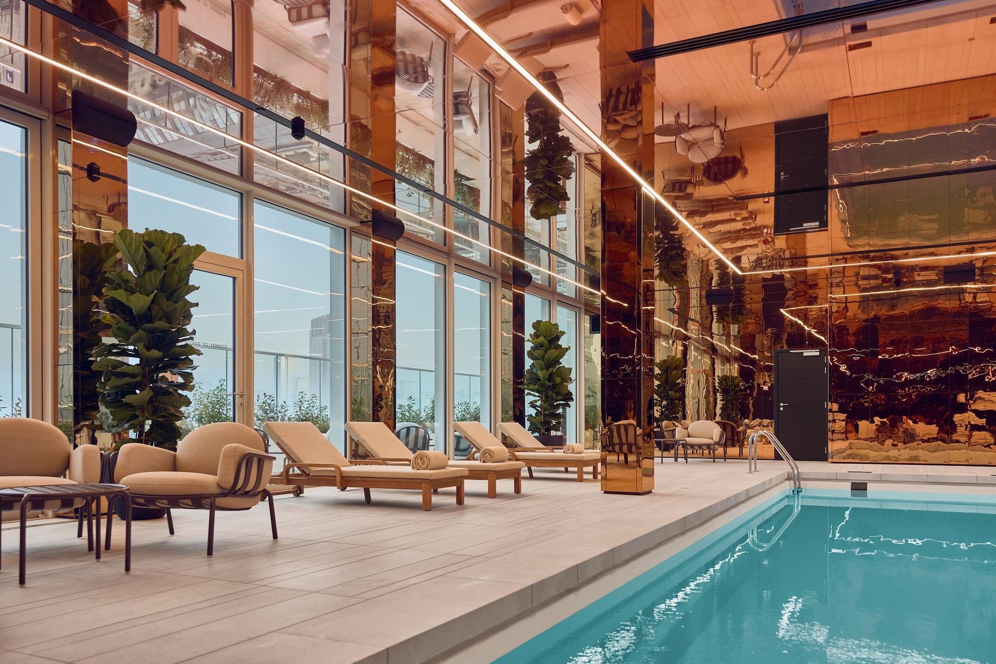Vista Piscina Cardo Brussels, Autograph Collection