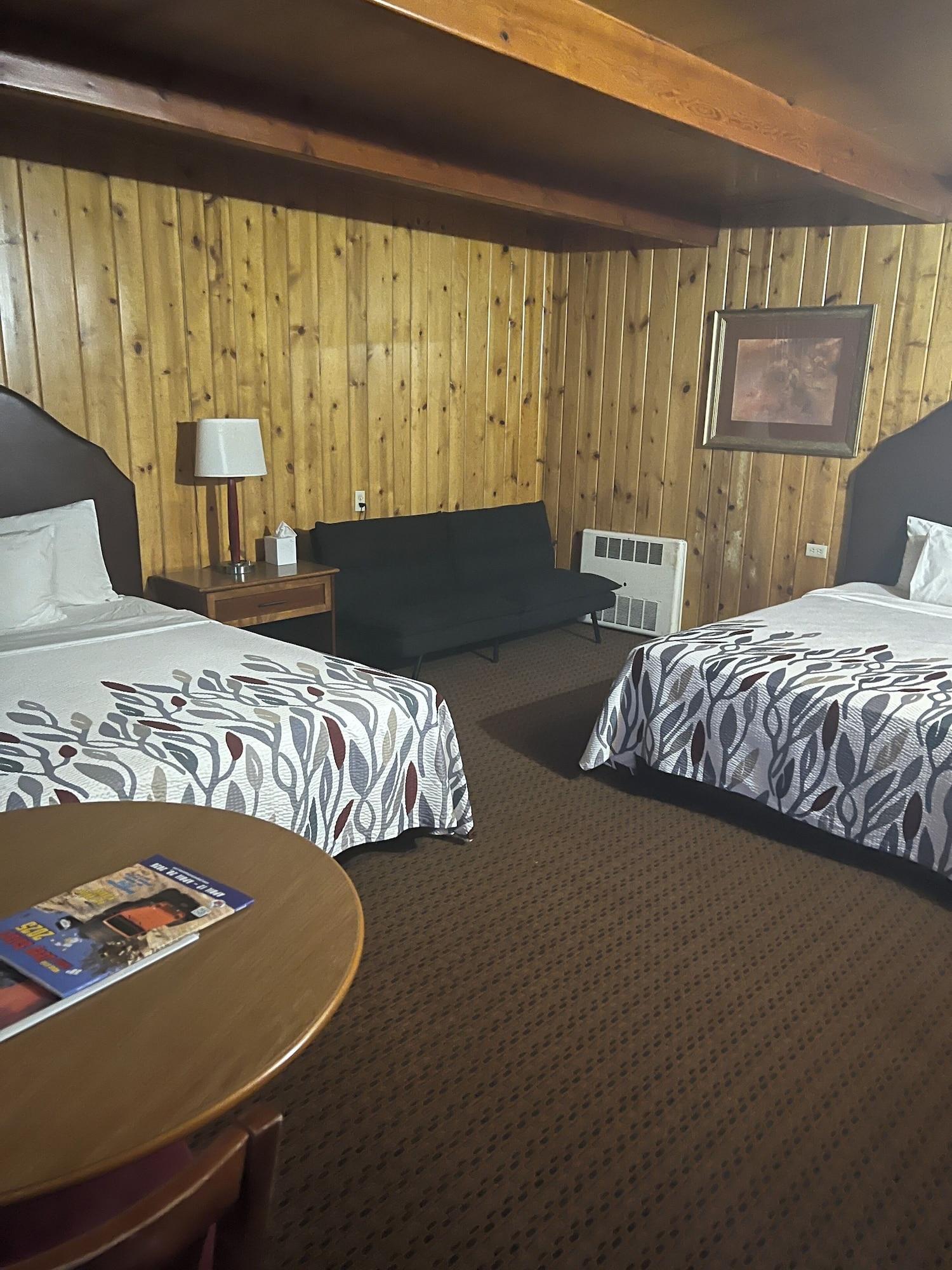 Varios Prospector Motor Lodge