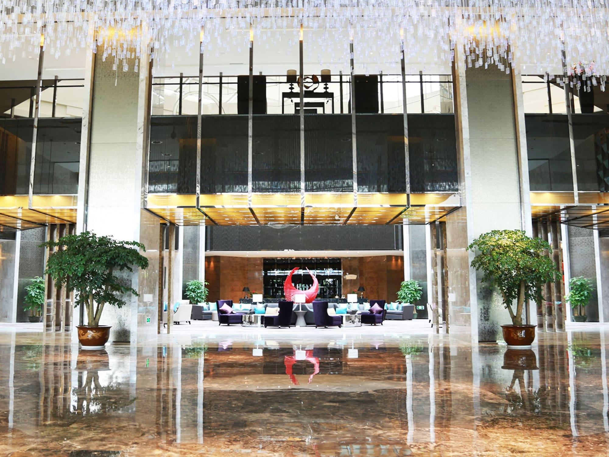 Vista Lobby Ramada Plaza Liuzhou Liudong
